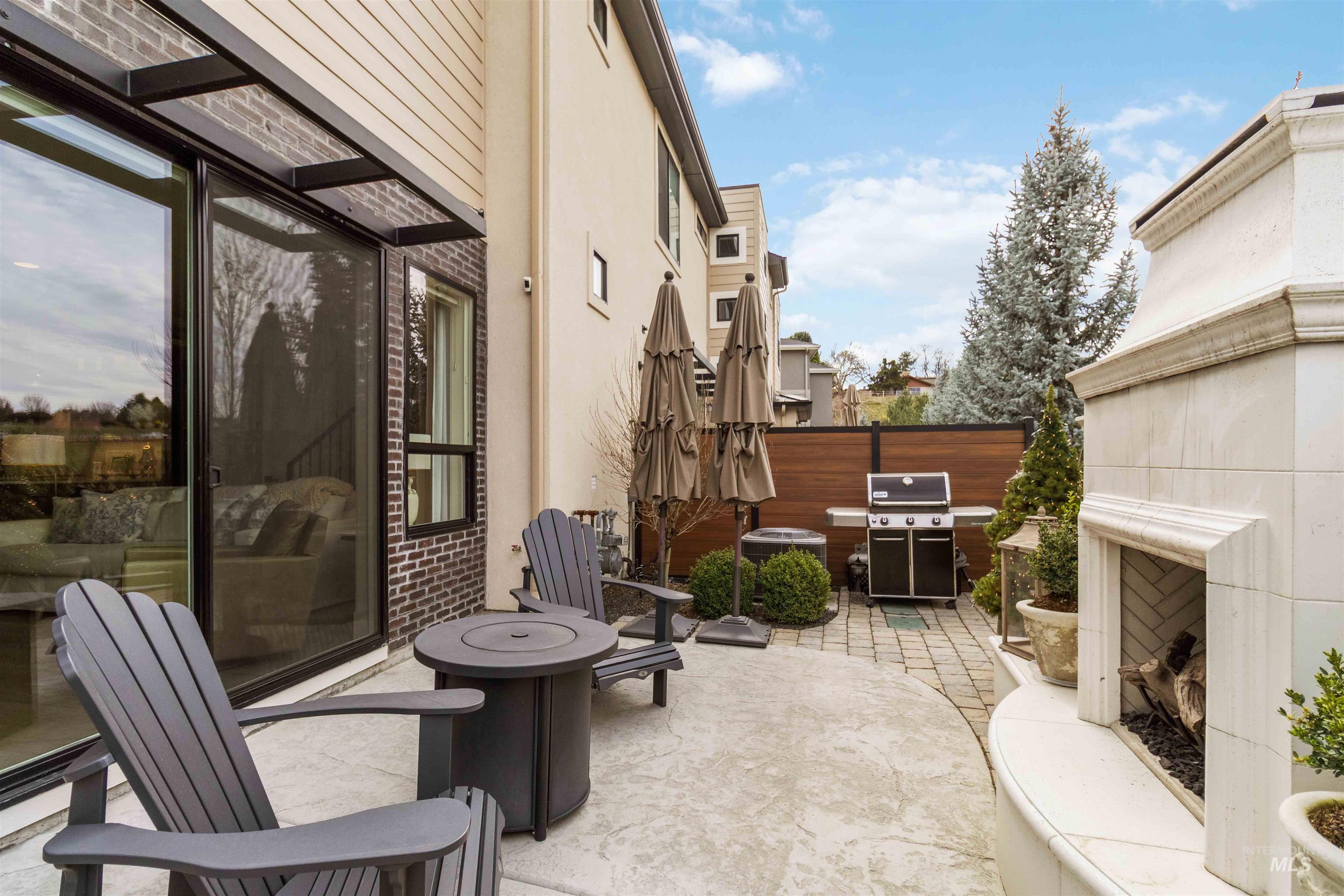 3193 S Sedgebrook Lane, Eagle, Idaho 83616, 3 Bedrooms, 2.5 Bathrooms, Residential For Sale, Price $799,990,MLS 98980107