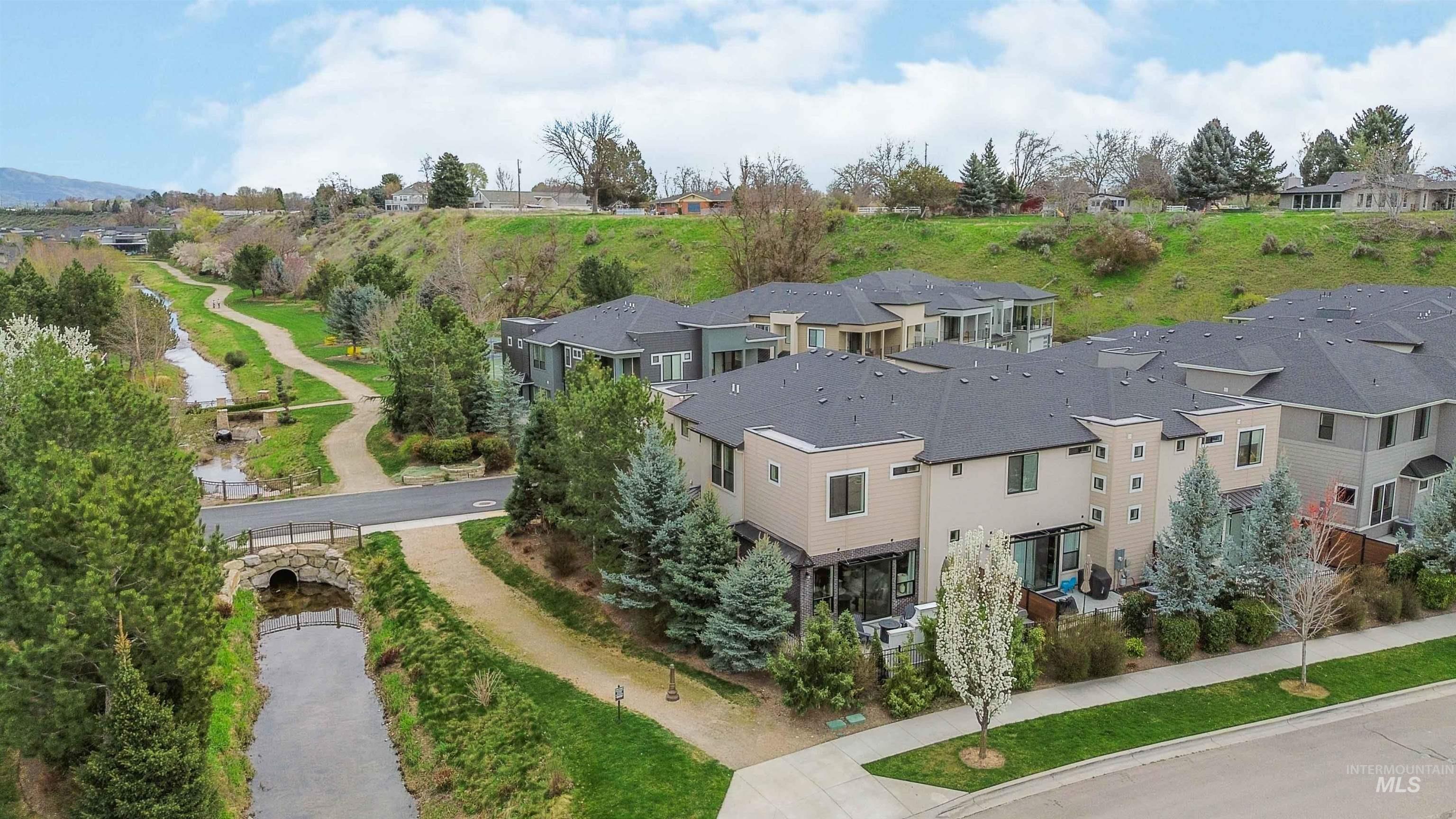 3193 S Sedgebrook Lane, Eagle, Idaho 83616, 3 Bedrooms, 2.5 Bathrooms, Residential For Sale, Price $747,000, 98980107