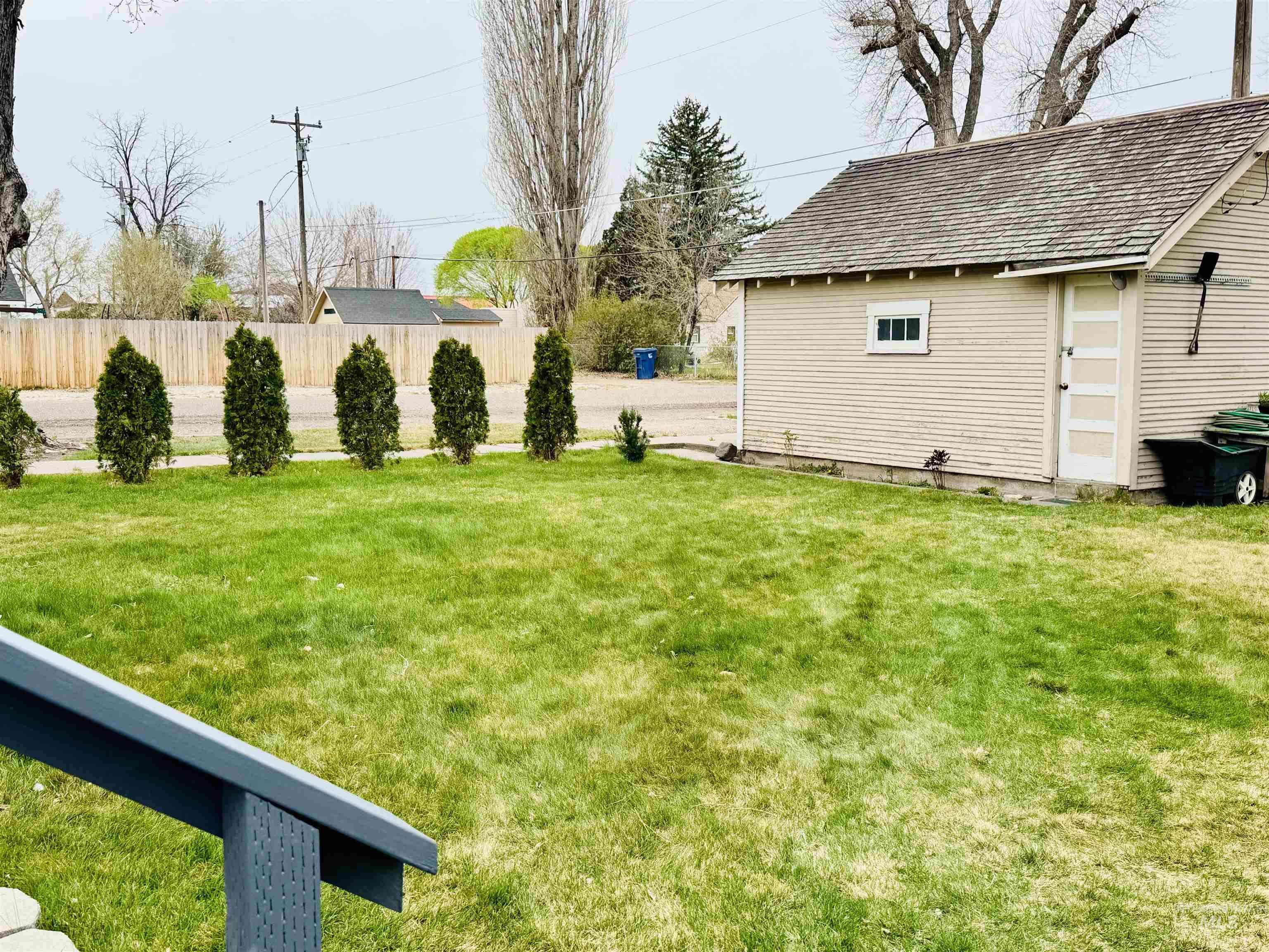 1001 E St, Rupert, Idaho 83350-0000, 2 Bedrooms, 1 Bathroom, Residential For Sale, Price $229,900,MLS 98980109