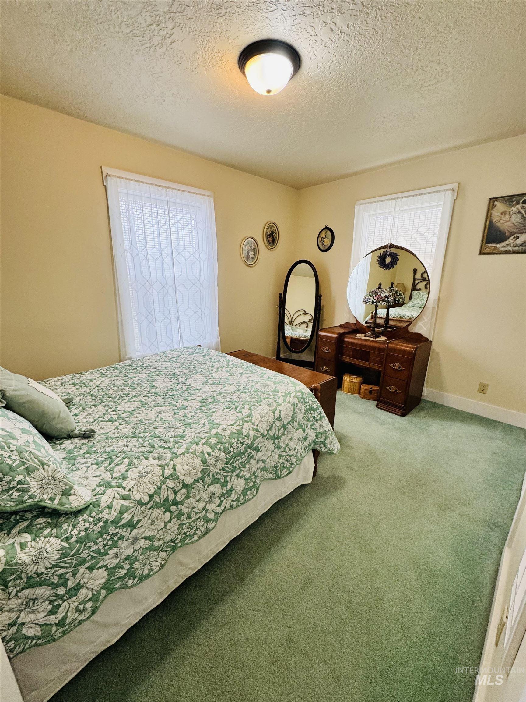 1001 E St, Rupert, Idaho 83350-0000, 2 Bedrooms, 1 Bathroom, Residential For Sale, Price $229,900,MLS 98980109