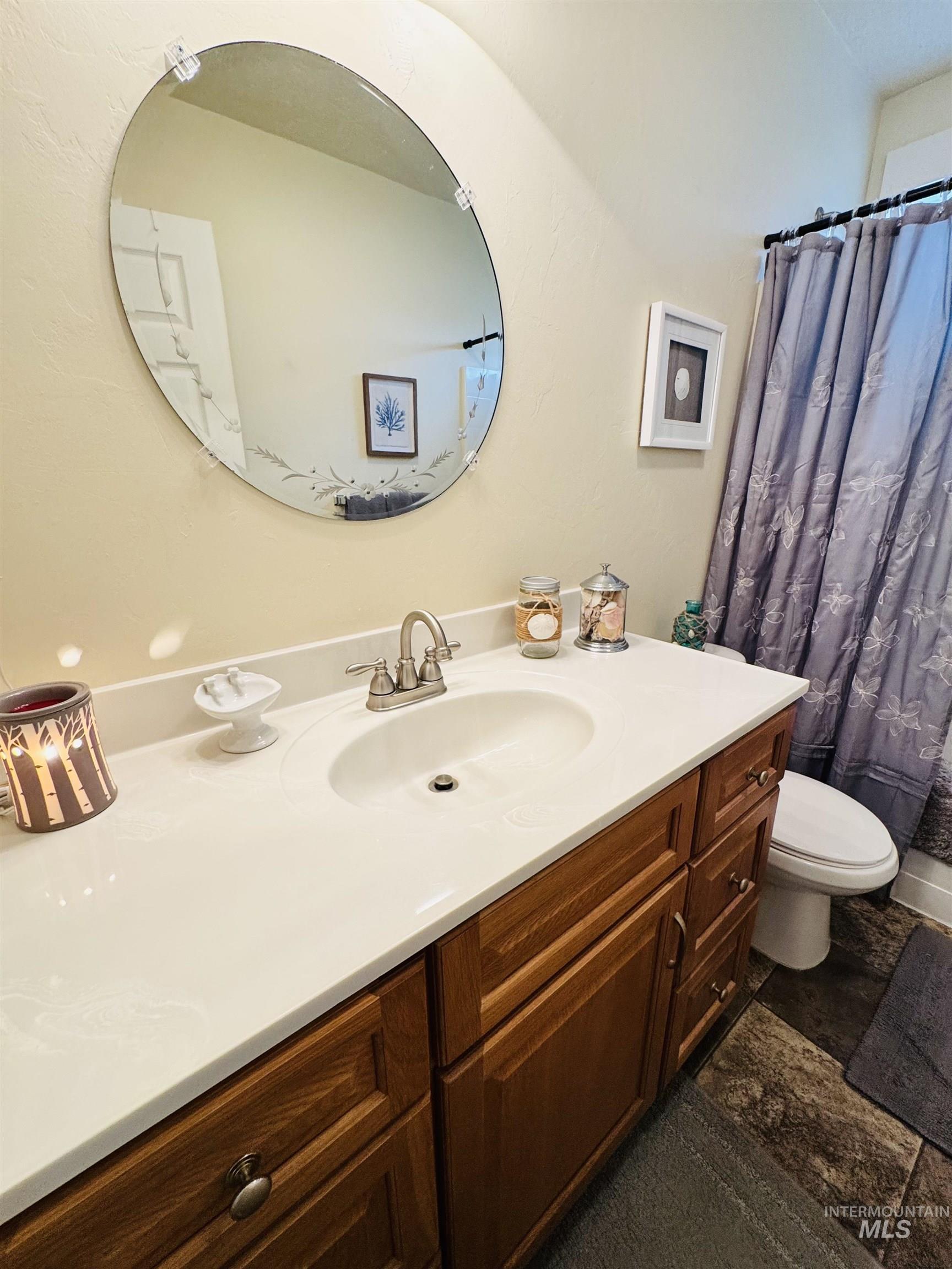 1001 E St, Rupert, Idaho 83350-0000, 2 Bedrooms, 1 Bathroom, Residential For Sale, Price $229,900,MLS 98980109