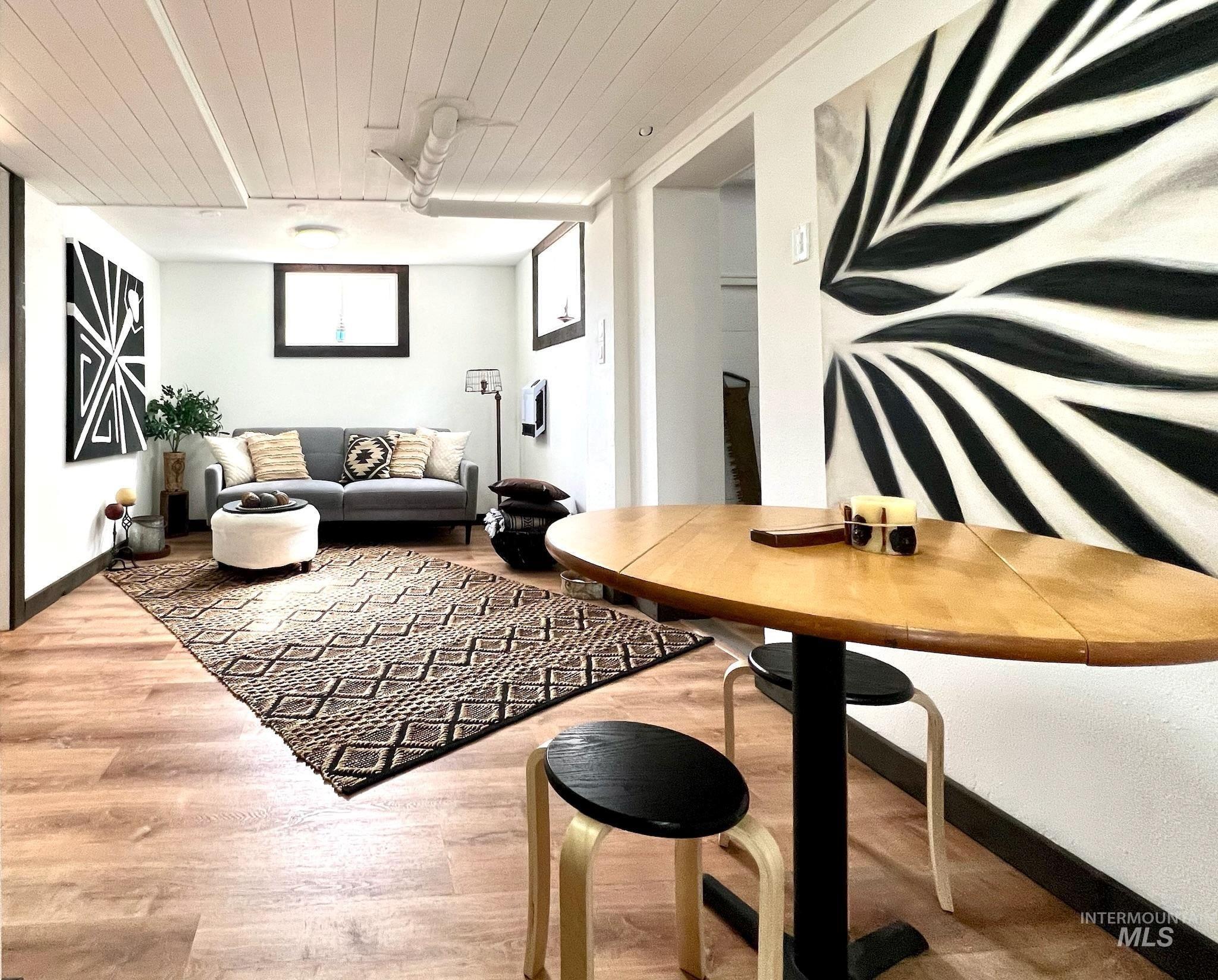 1223 N Ohio Ave., Caldwell, Idaho 83605, 3 Bedrooms, 2.5 Bathrooms, Residential For Sale, Price $425,000, 98980110