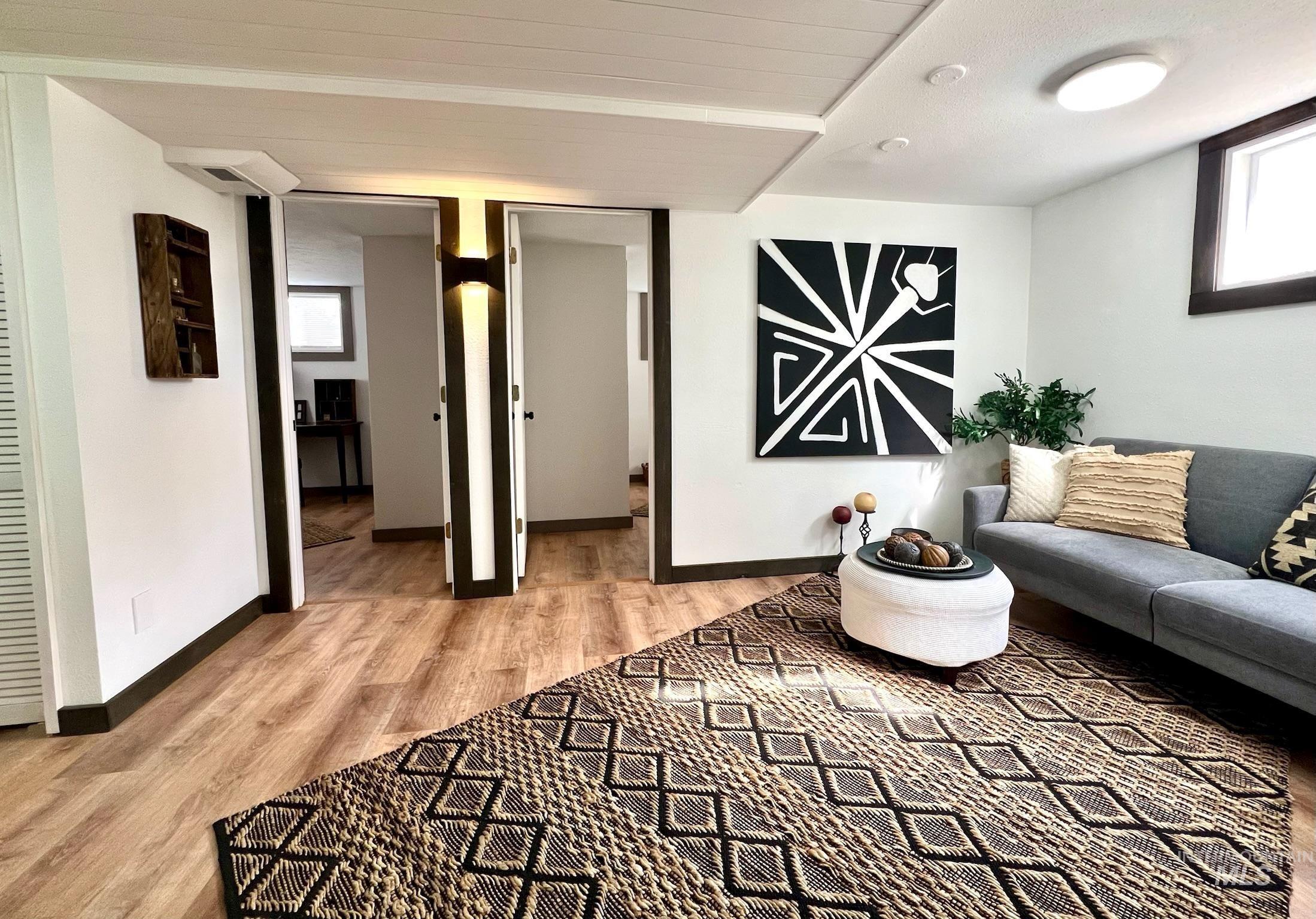 1223 N Ohio Ave., Caldwell, Idaho 83605, 3 Bedrooms, 2.5 Bathrooms, Residential For Sale, Price $425,000, 98980110