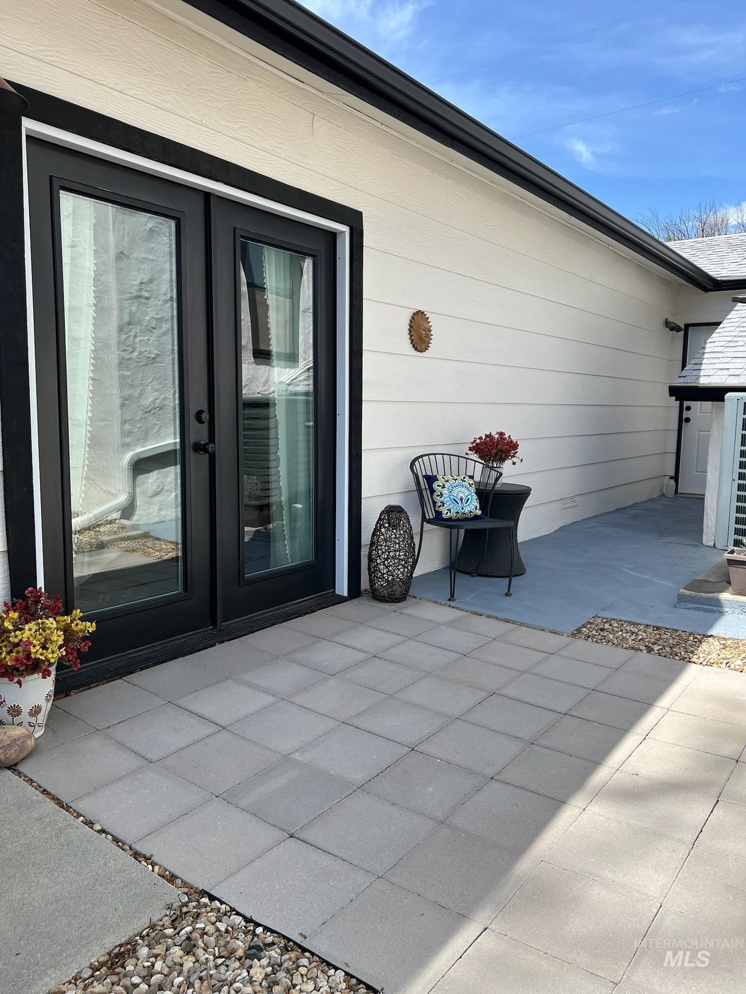 1223 N Ohio Ave., Caldwell, Idaho 83605, 3 Bedrooms, 2.5 Bathrooms, Residential For Sale, Price $425,000,MLS 98980110