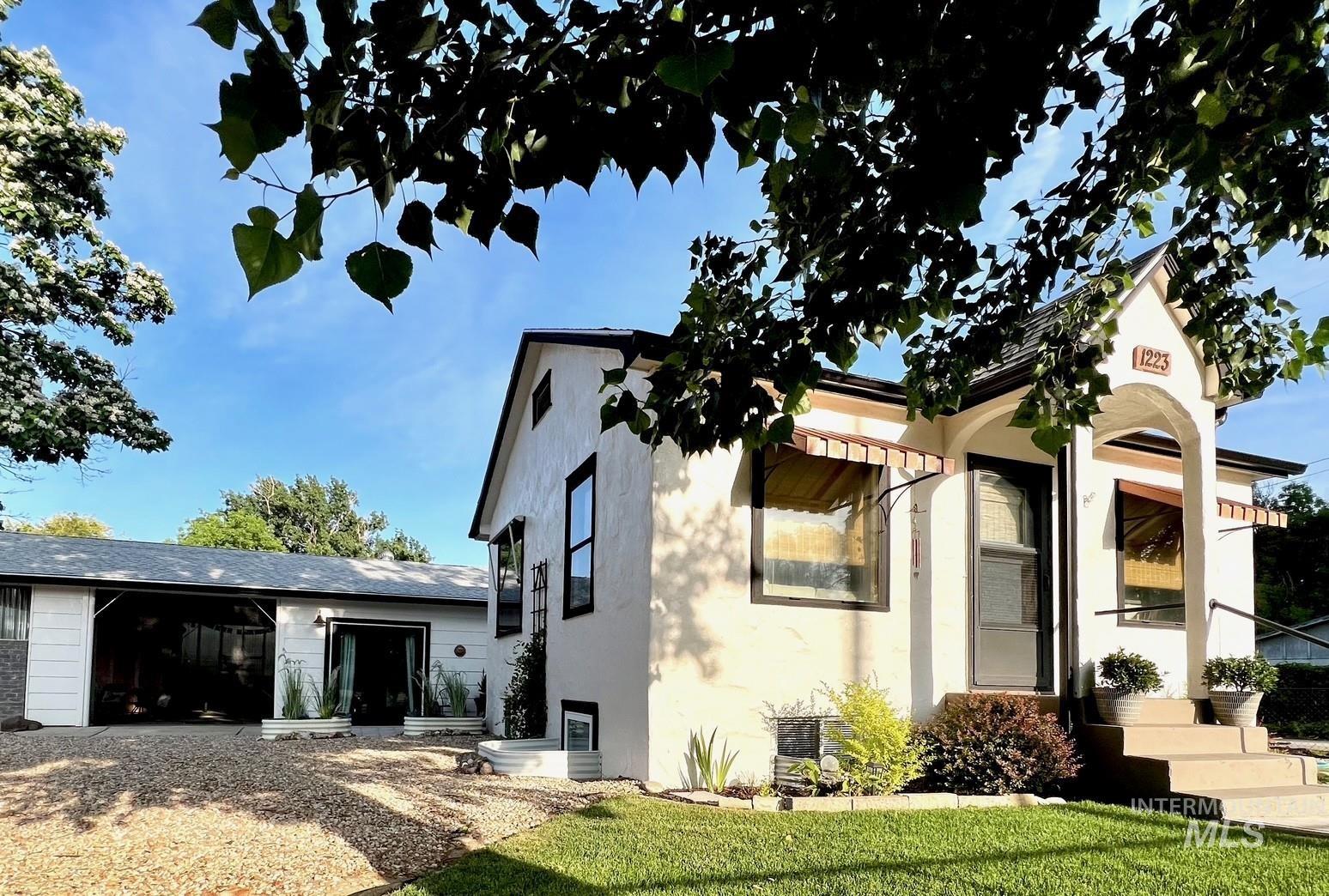 1223 N Ohio Ave., Caldwell, Idaho 83605, 3 Bedrooms, 2.5 Bathrooms, Residential For Sale, Price $425,000,MLS 98980110