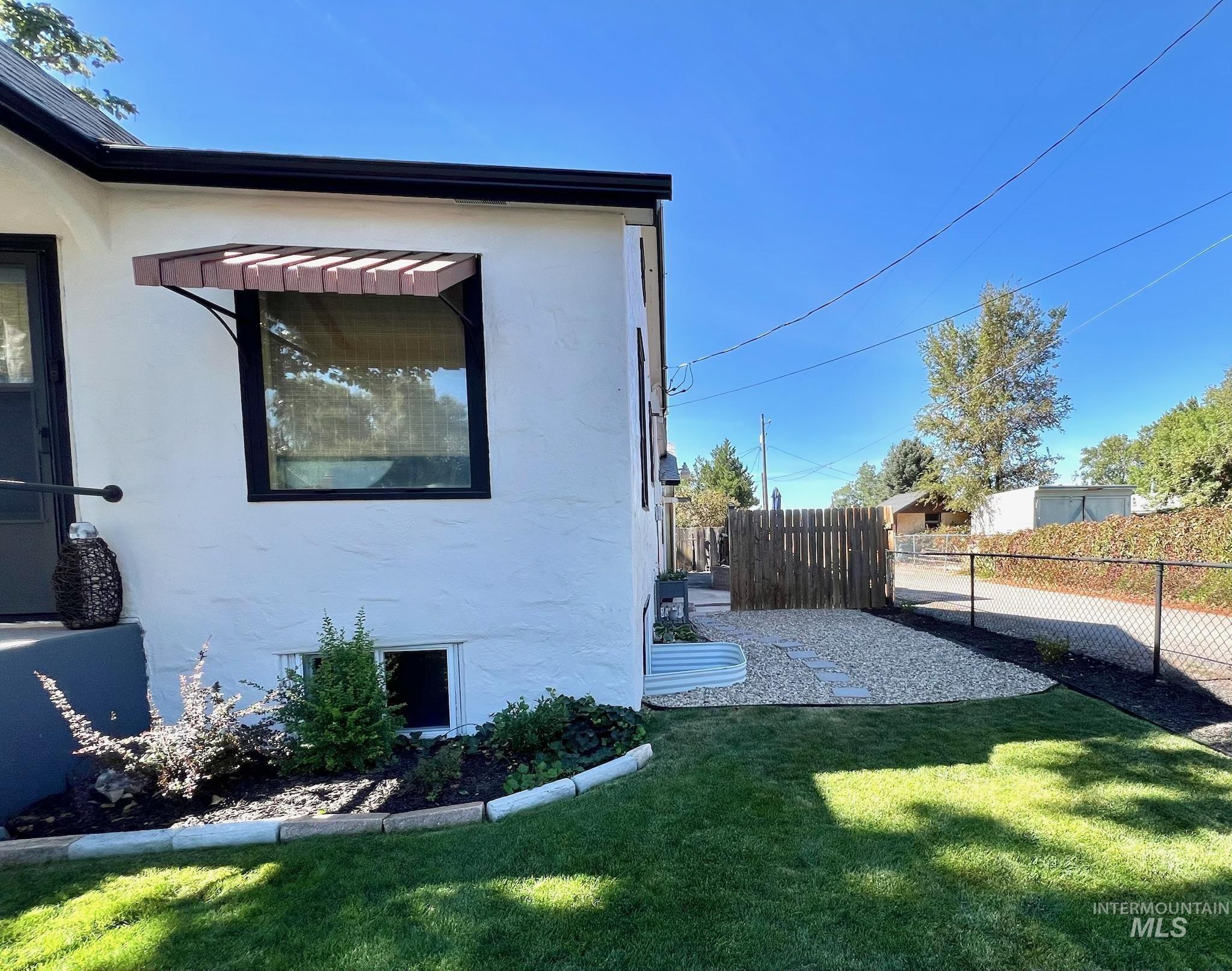 1223 N Ohio Ave., Caldwell, Idaho 83605, 3 Bedrooms, 2.5 Bathrooms, Residential For Sale, Price $425,000, 98980110