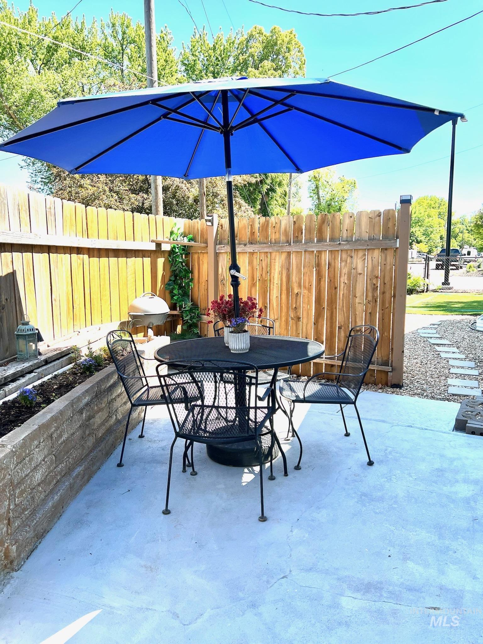 1223 N Ohio Ave., Caldwell, Idaho 83605, 3 Bedrooms, 2.5 Bathrooms, Residential For Sale, Price $425,000,MLS 98980110