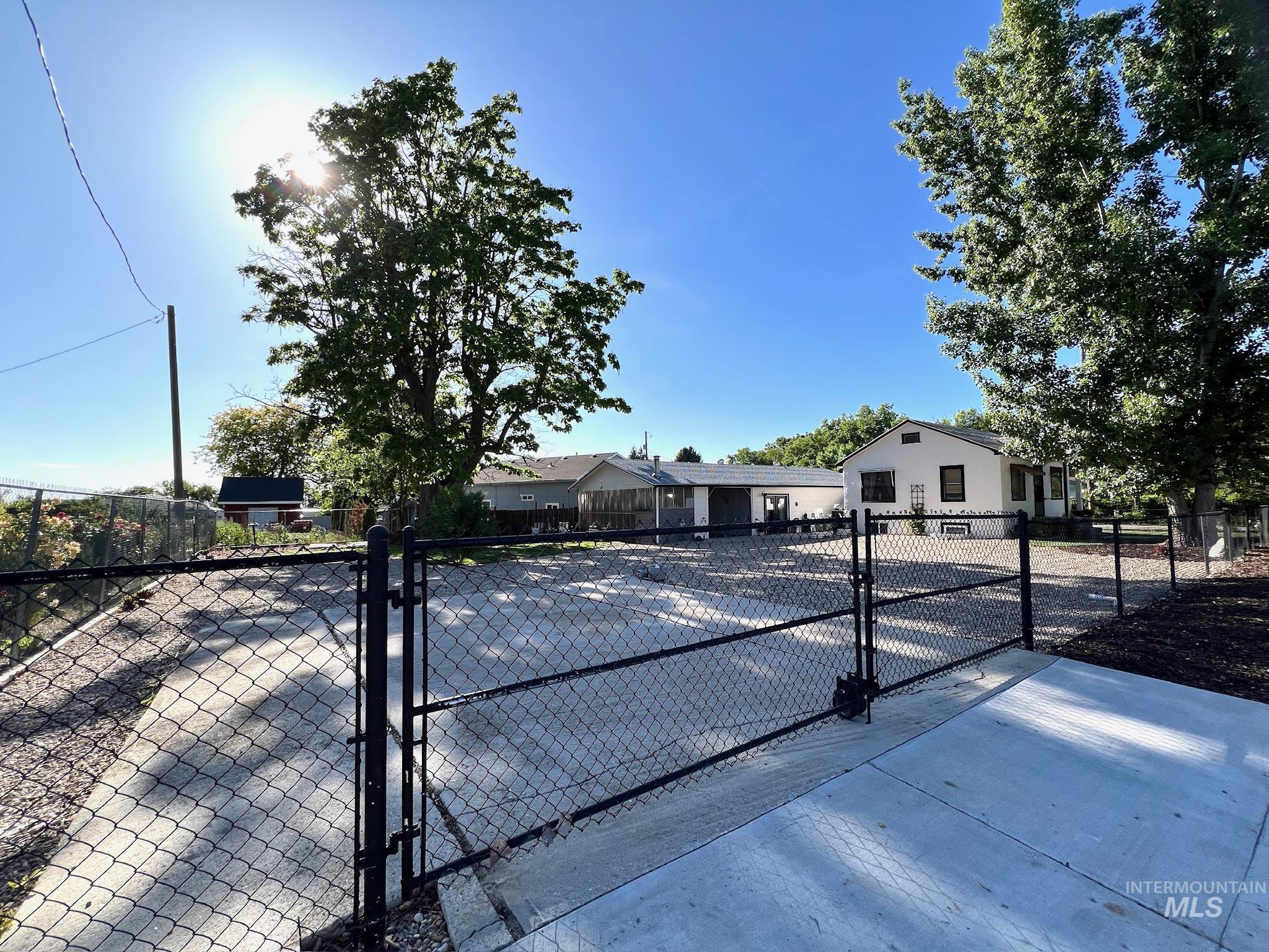 1223 N Ohio Ave., Caldwell, Idaho 83605, 3 Bedrooms, 2.5 Bathrooms, Residential For Sale, Price $425,000,MLS 98980110