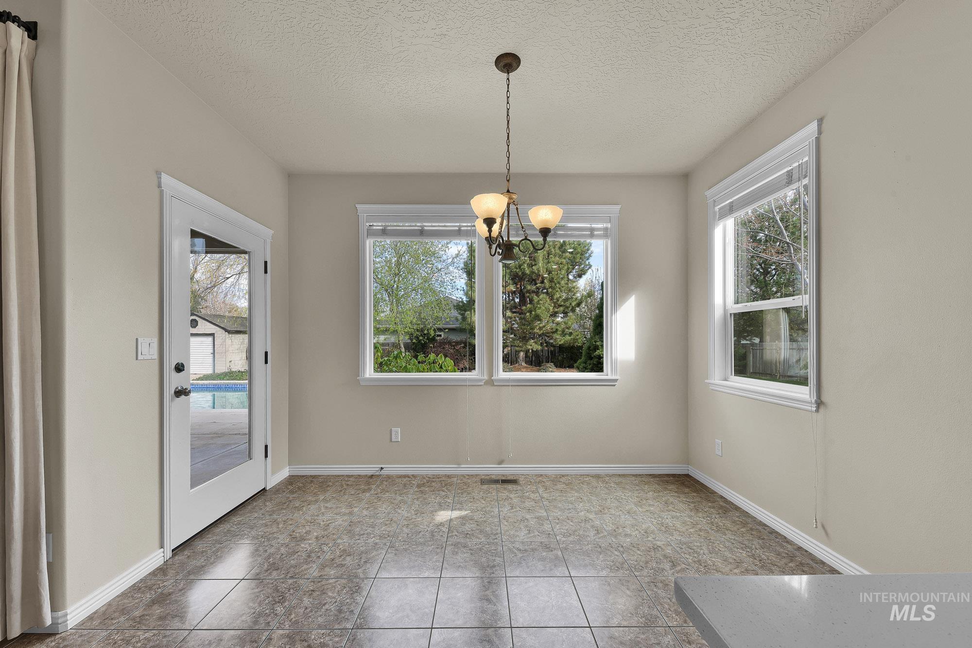 10996 W Southerland St, Boise, Idaho 83709, 6 Bedrooms, 4 Bathrooms, Residential For Sale, Price $799,900,MLS 98980112