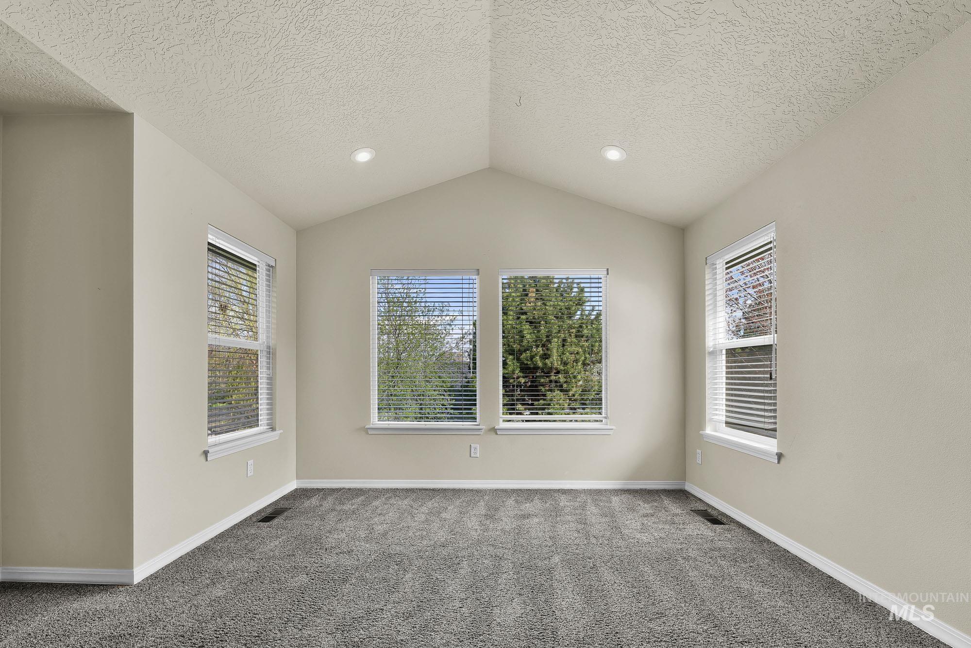 10996 W Southerland St, Boise, Idaho 83709, 6 Bedrooms, 4 Bathrooms, Residential For Sale, Price $799,900,MLS 98980112