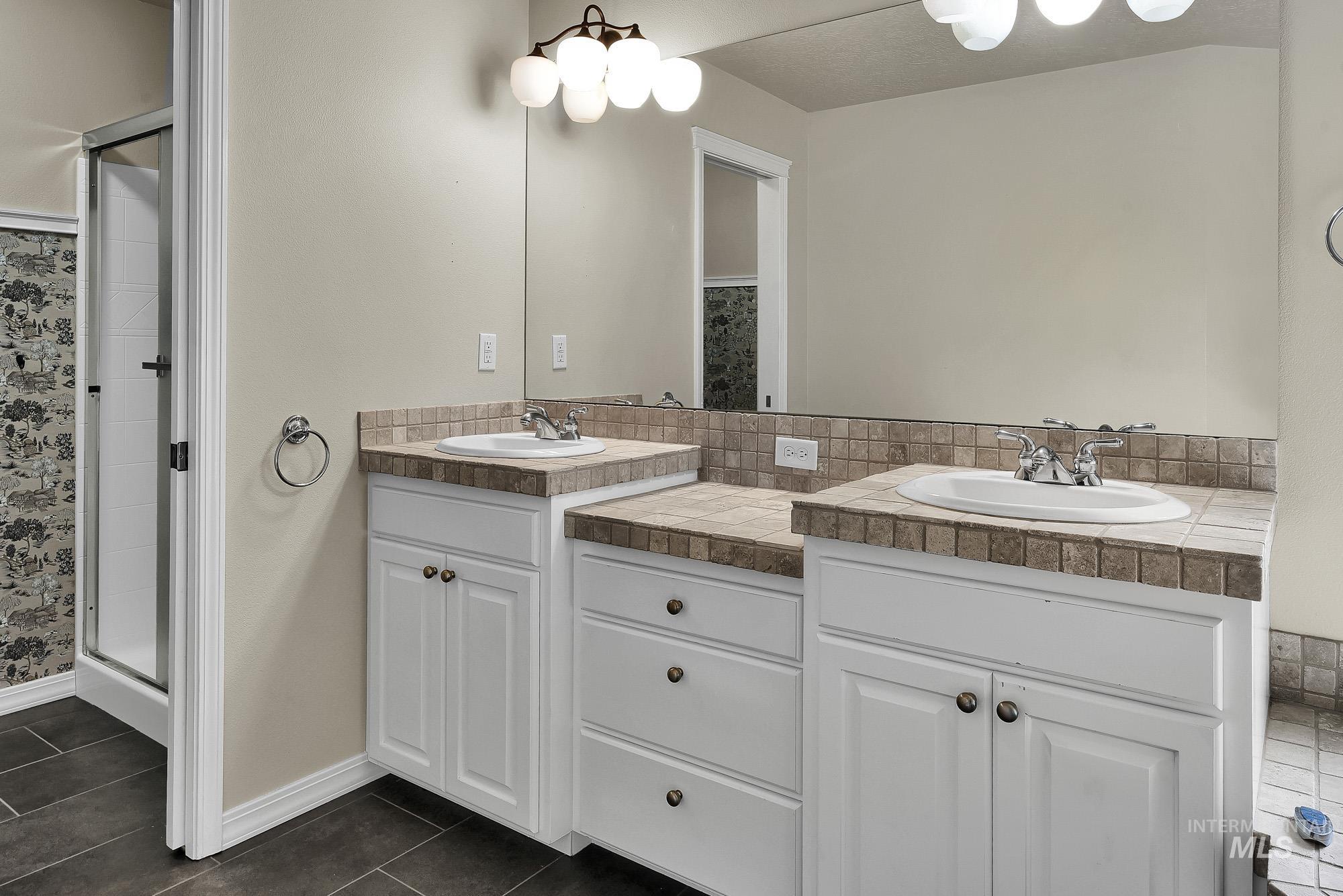 10996 W Southerland St, Boise, Idaho 83709, 6 Bedrooms, 4 Bathrooms, Residential For Sale, Price $799,900,MLS 98980112