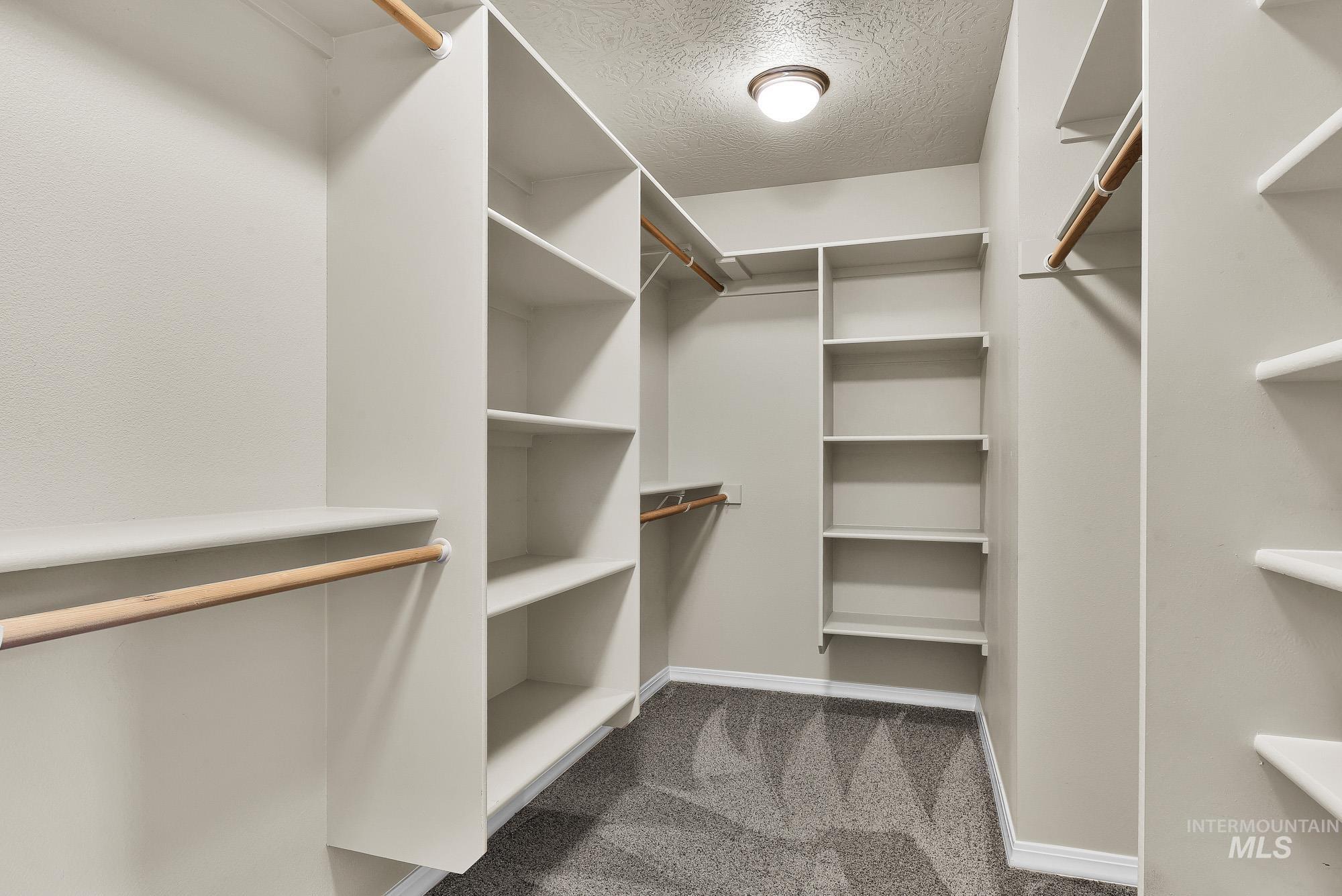 10996 W Southerland St, Boise, Idaho 83709, 6 Bedrooms, 4 Bathrooms, Residential For Sale, Price $799,900,MLS 98980112