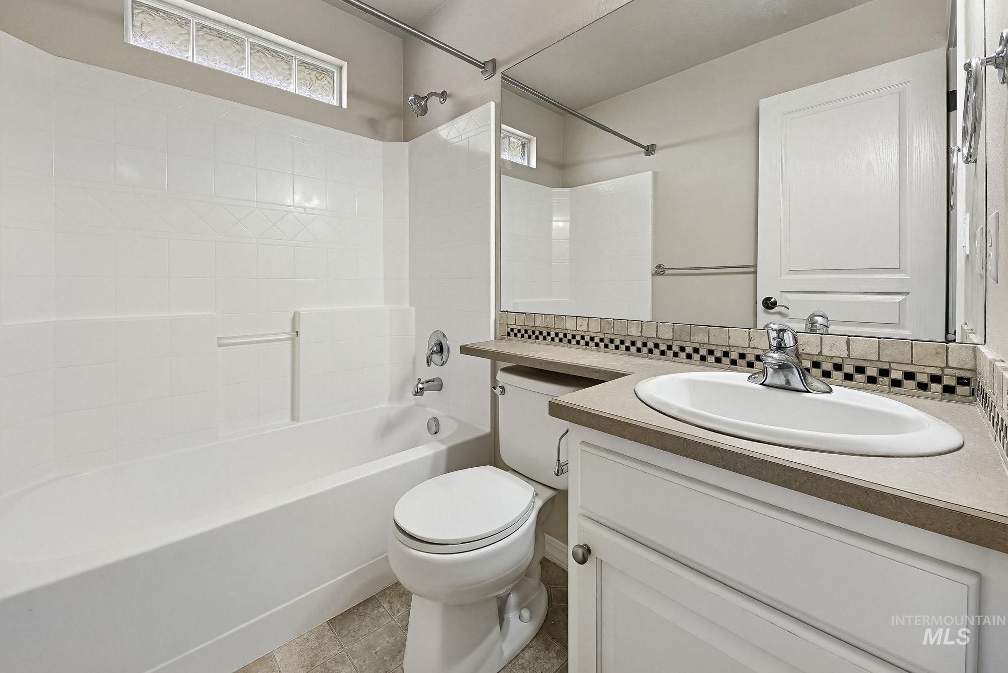 10996 W Southerland St, Boise, Idaho 83709, 6 Bedrooms, 4 Bathrooms, Residential For Sale, Price $799,900,MLS 98980112