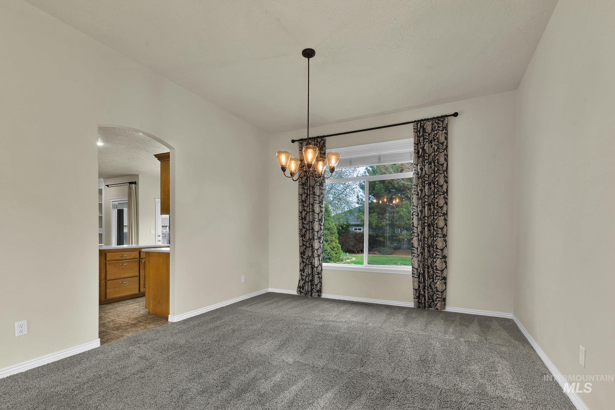 10996 W Southerland St, Boise, Idaho 83709, 6 Bedrooms, 4 Bathrooms, Residential For Sale, Price $799,900,MLS 98980112