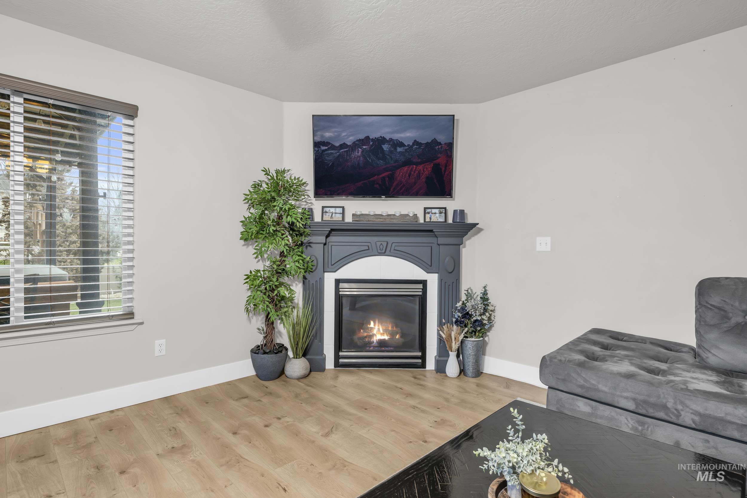 3614 S Creekwood Way, Boise, Idaho 83709, 4 Bedrooms, 2.5 Bathrooms, Residential For Sale, Price $619,000, 98980114