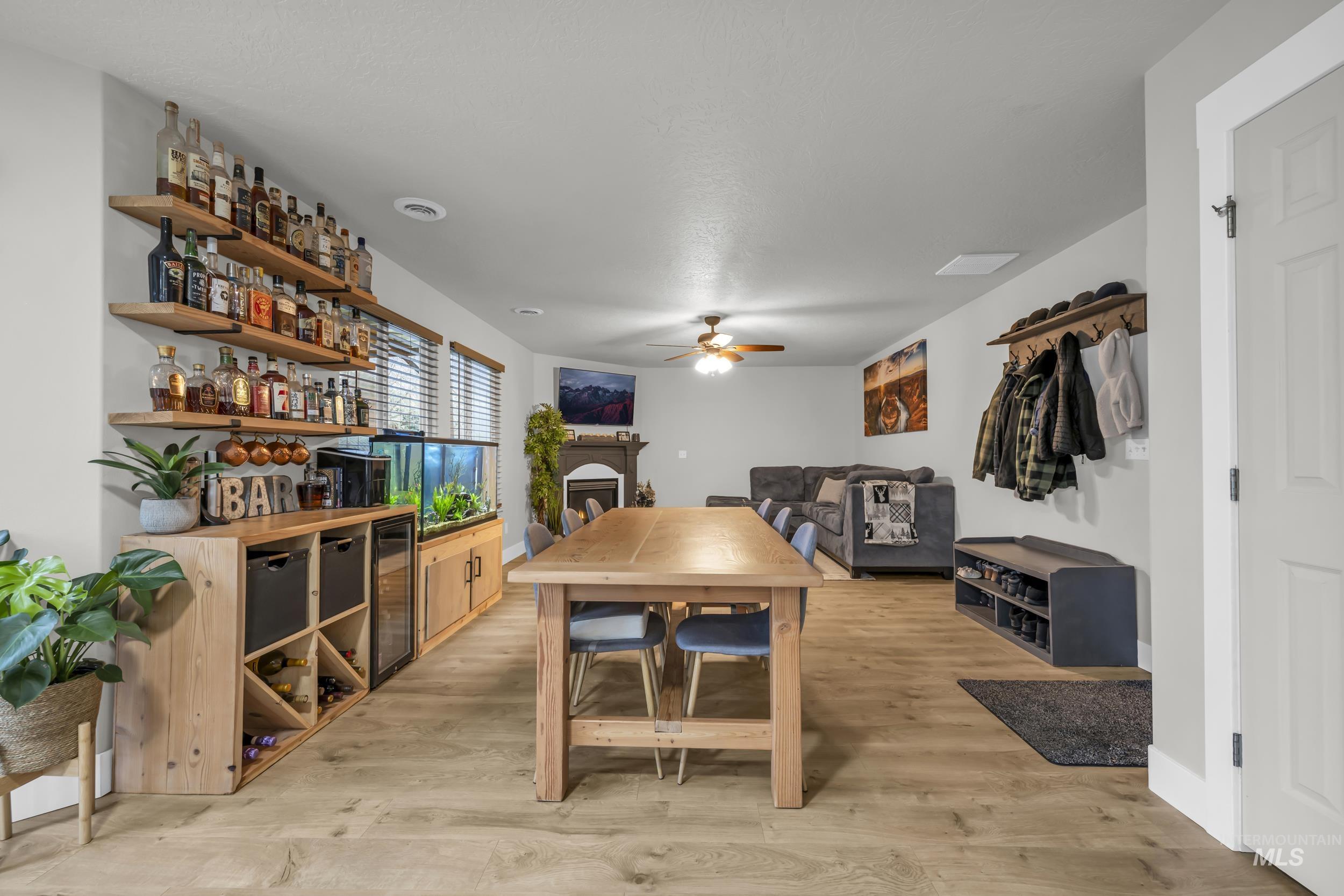 3614 S Creekwood Way, Boise, Idaho 83709, 4 Bedrooms, 2.5 Bathrooms, Residential For Sale, Price $619,000, 98980114