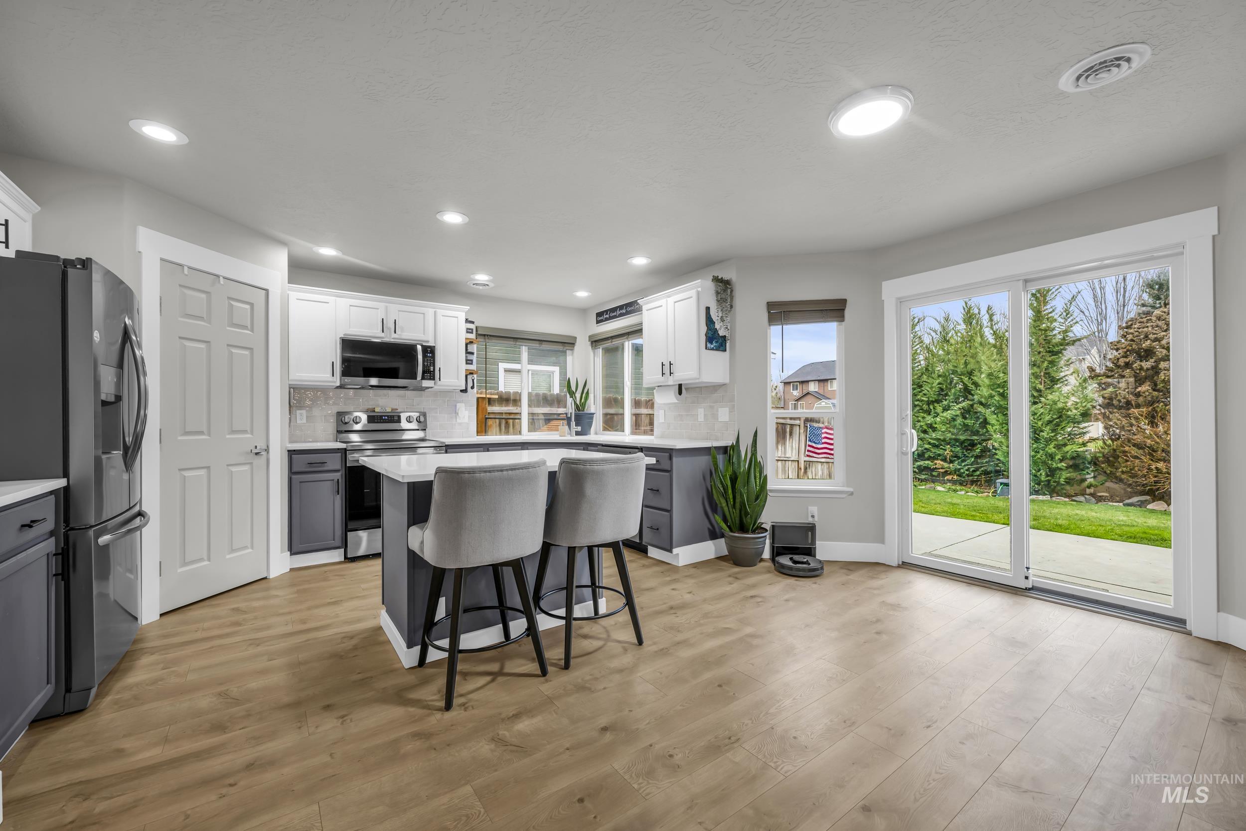 3614 S Creekwood Way, Boise, Idaho 83709, 4 Bedrooms, 2.5 Bathrooms, Residential For Sale, Price $619,000, 98980114