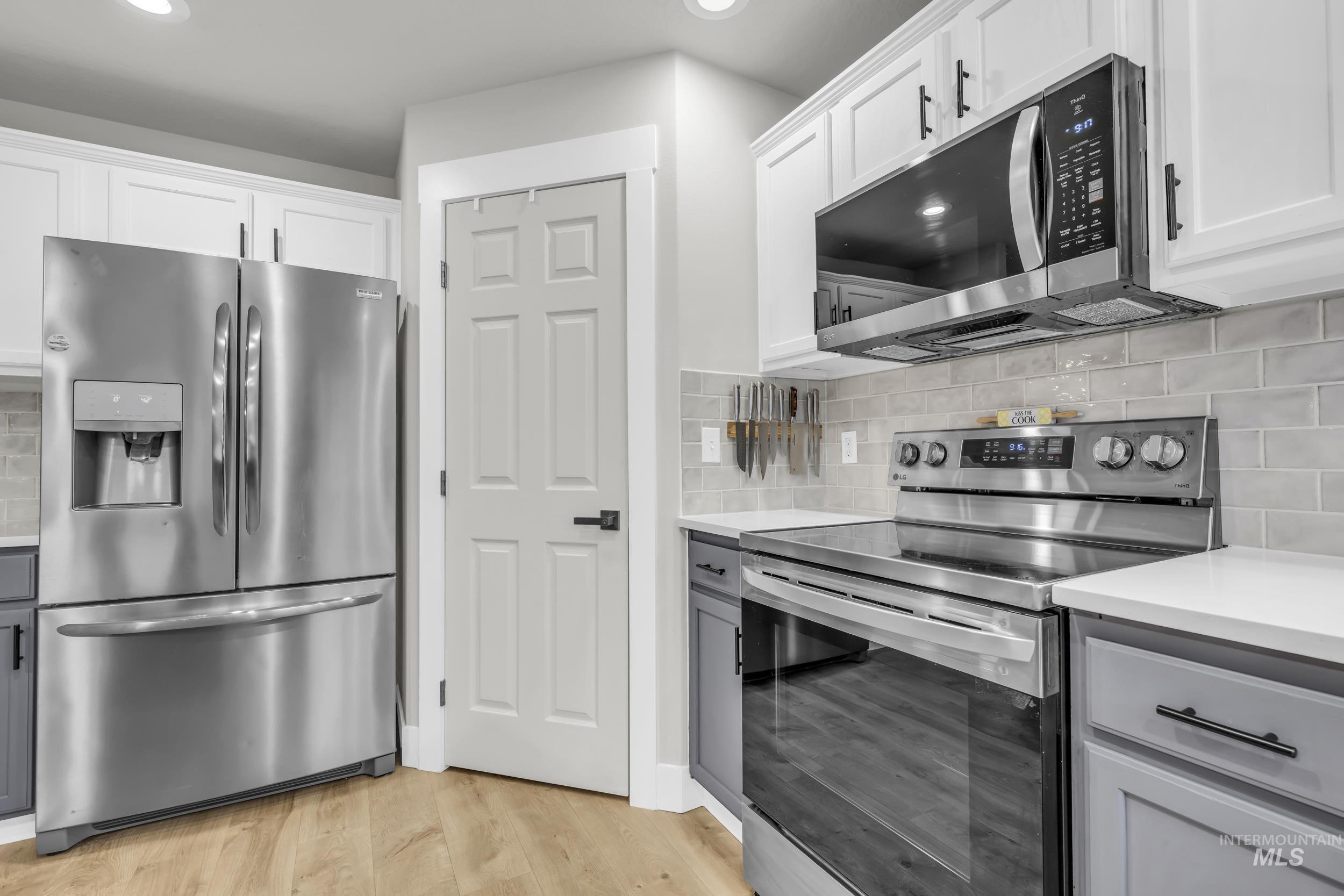 3614 S Creekwood Way, Boise, Idaho 83709, 4 Bedrooms, 2.5 Bathrooms, Residential For Sale, Price $619,000, 98980114