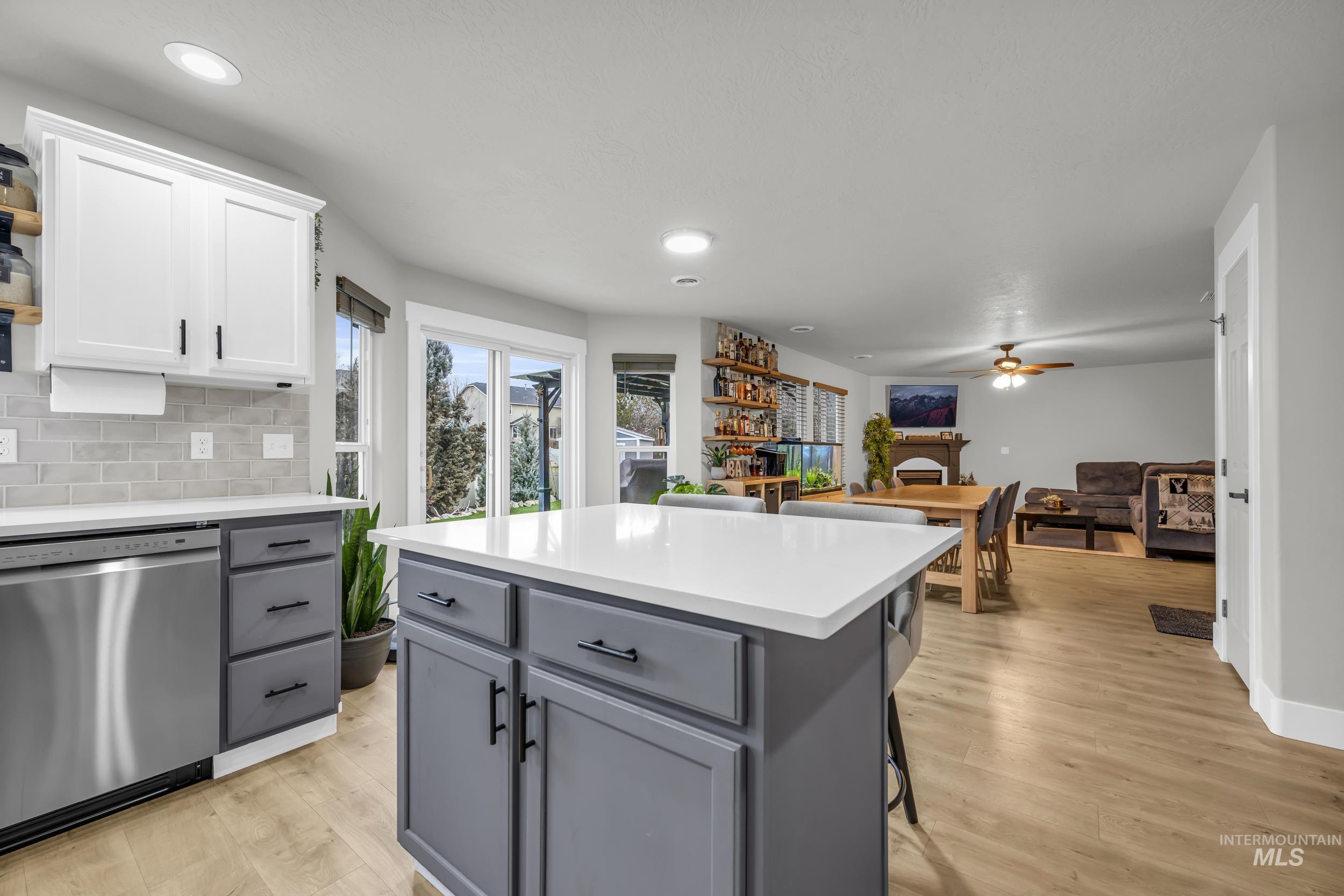 3614 S Creekwood Way, Boise, Idaho 83709, 4 Bedrooms, 2.5 Bathrooms, Residential For Sale, Price $619,000, 98980114