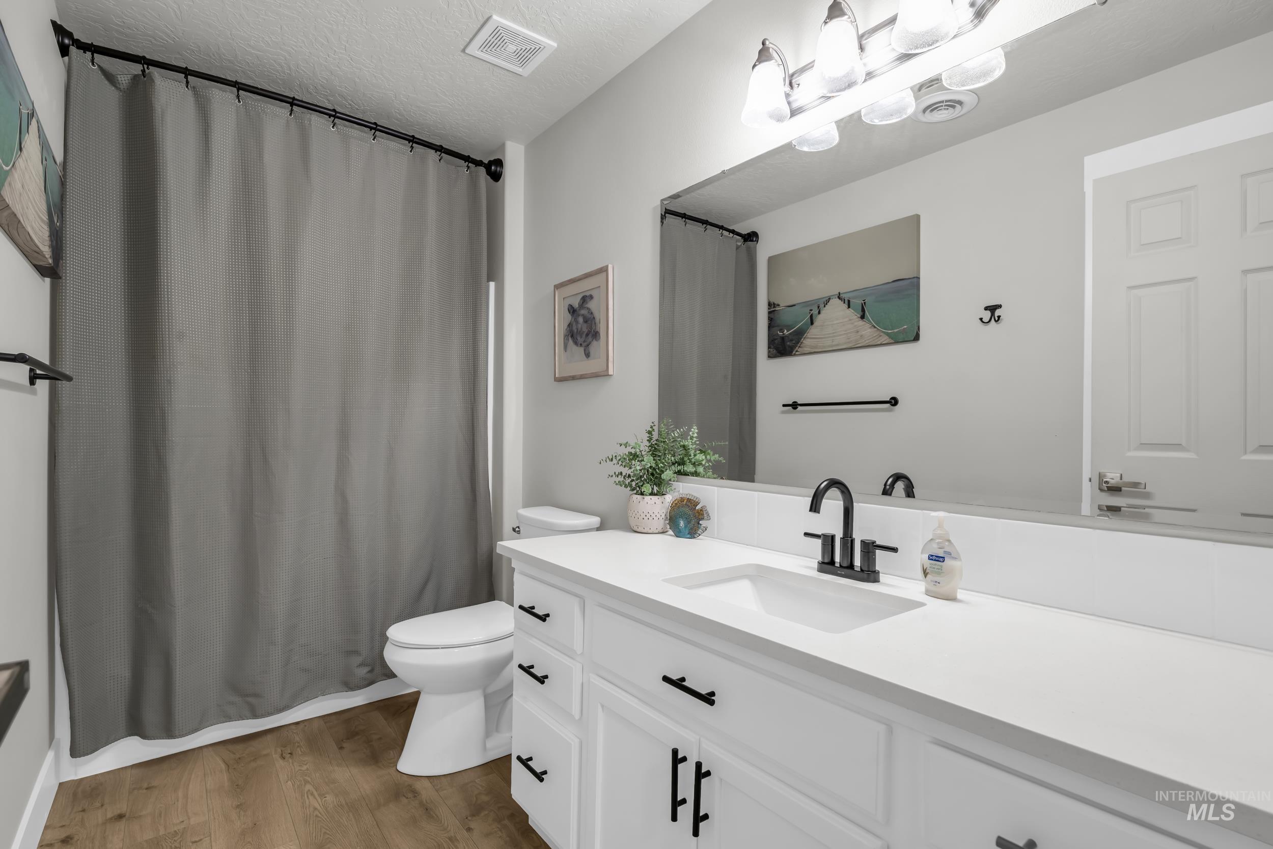 3614 S Creekwood Way, Boise, Idaho 83709, 4 Bedrooms, 2.5 Bathrooms, Residential For Sale, Price $619,000, 98980114