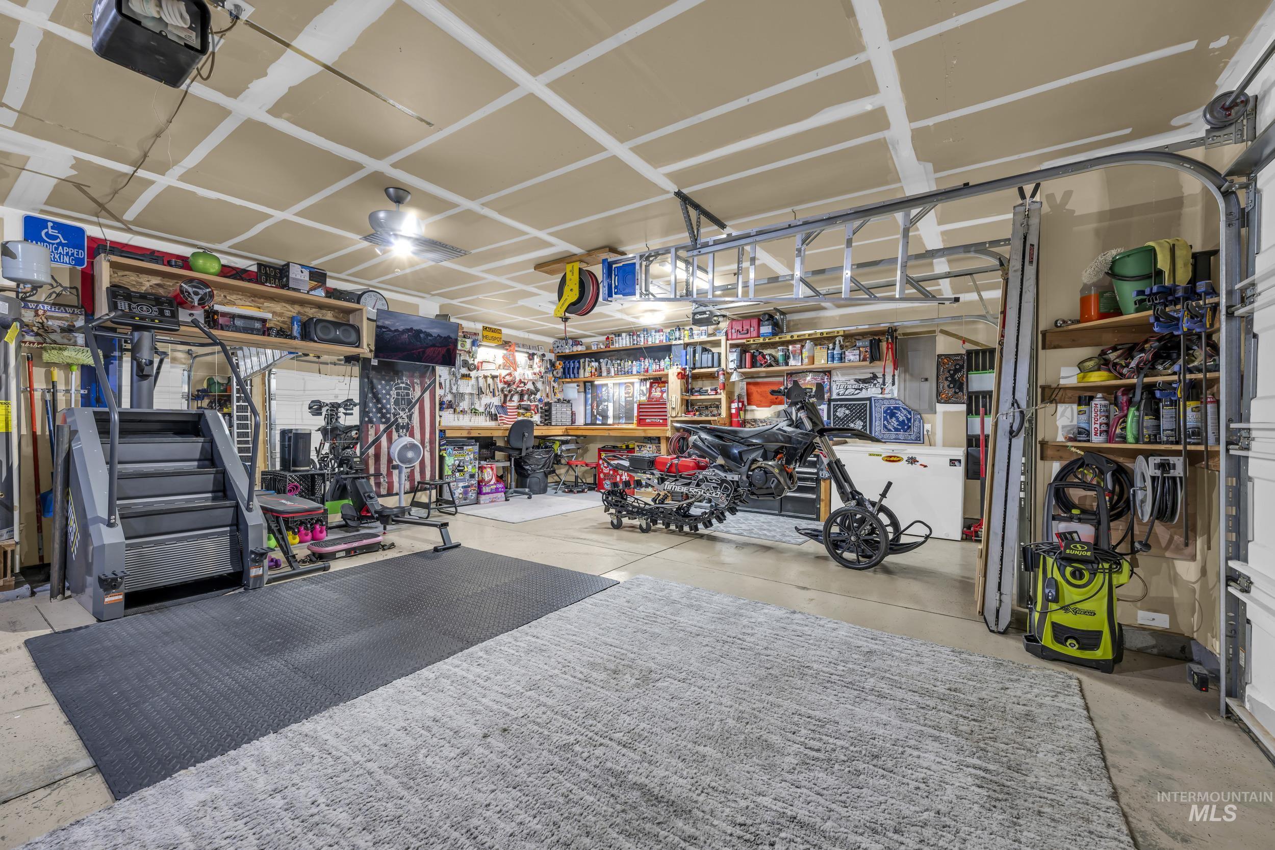 3614 S Creekwood Way, Boise, Idaho 83709, 4 Bedrooms, 2.5 Bathrooms, Residential For Sale, Price $619,000, 98980114