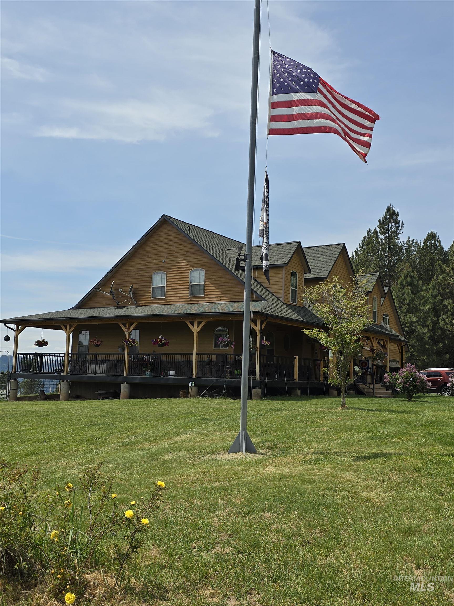 5371 Upper Fords Creek, Orofino, Idaho 83544, 2 Bedrooms, 3.5 Bathrooms, Residential For Sale, Price $1,500,000,MLS 98980115