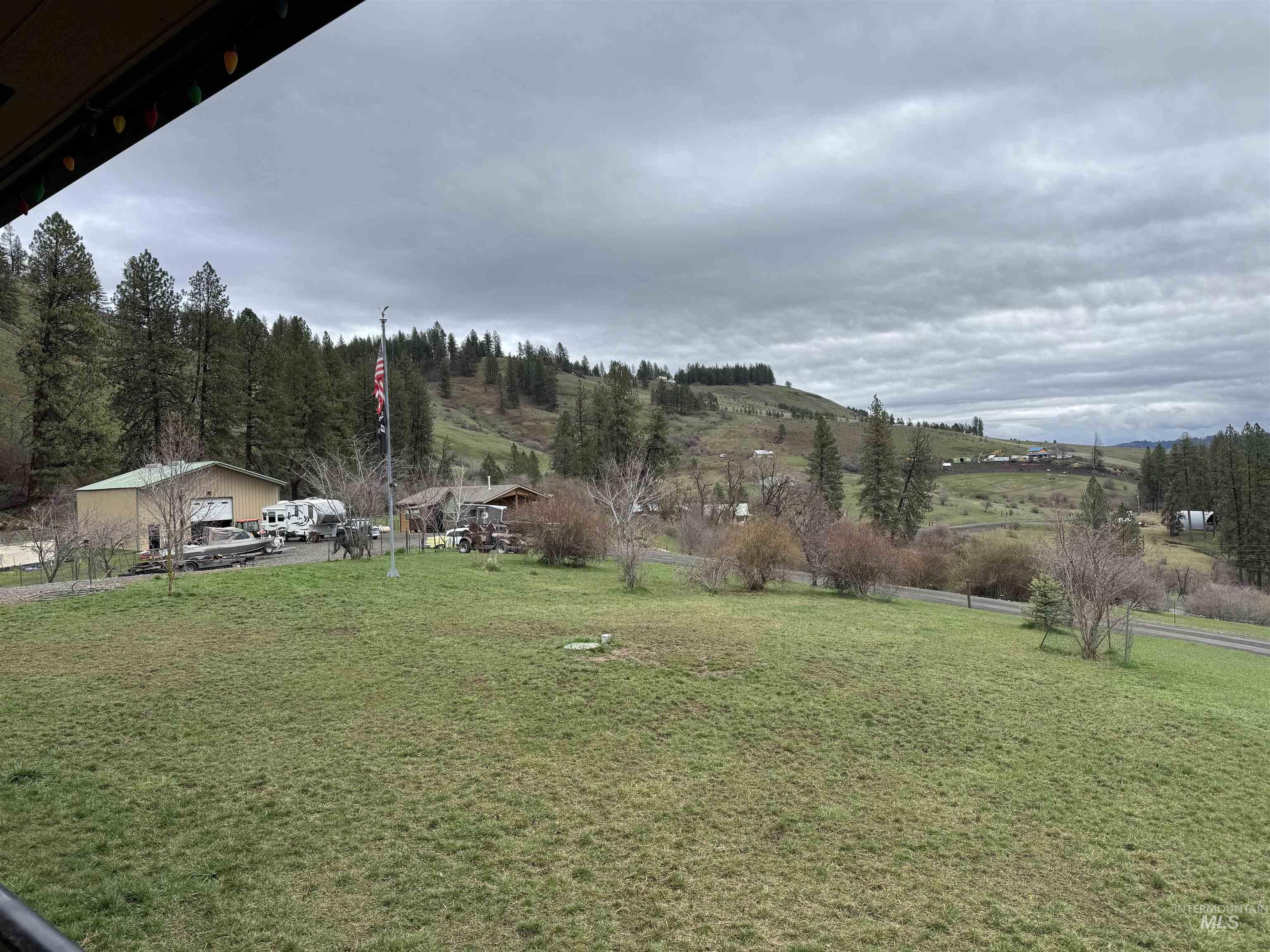 5371 Upper Fords Creek, Orofino, Idaho 83544, 2 Bedrooms, 3.5 Bathrooms, Residential For Sale, Price $1,500,000,MLS 98980115