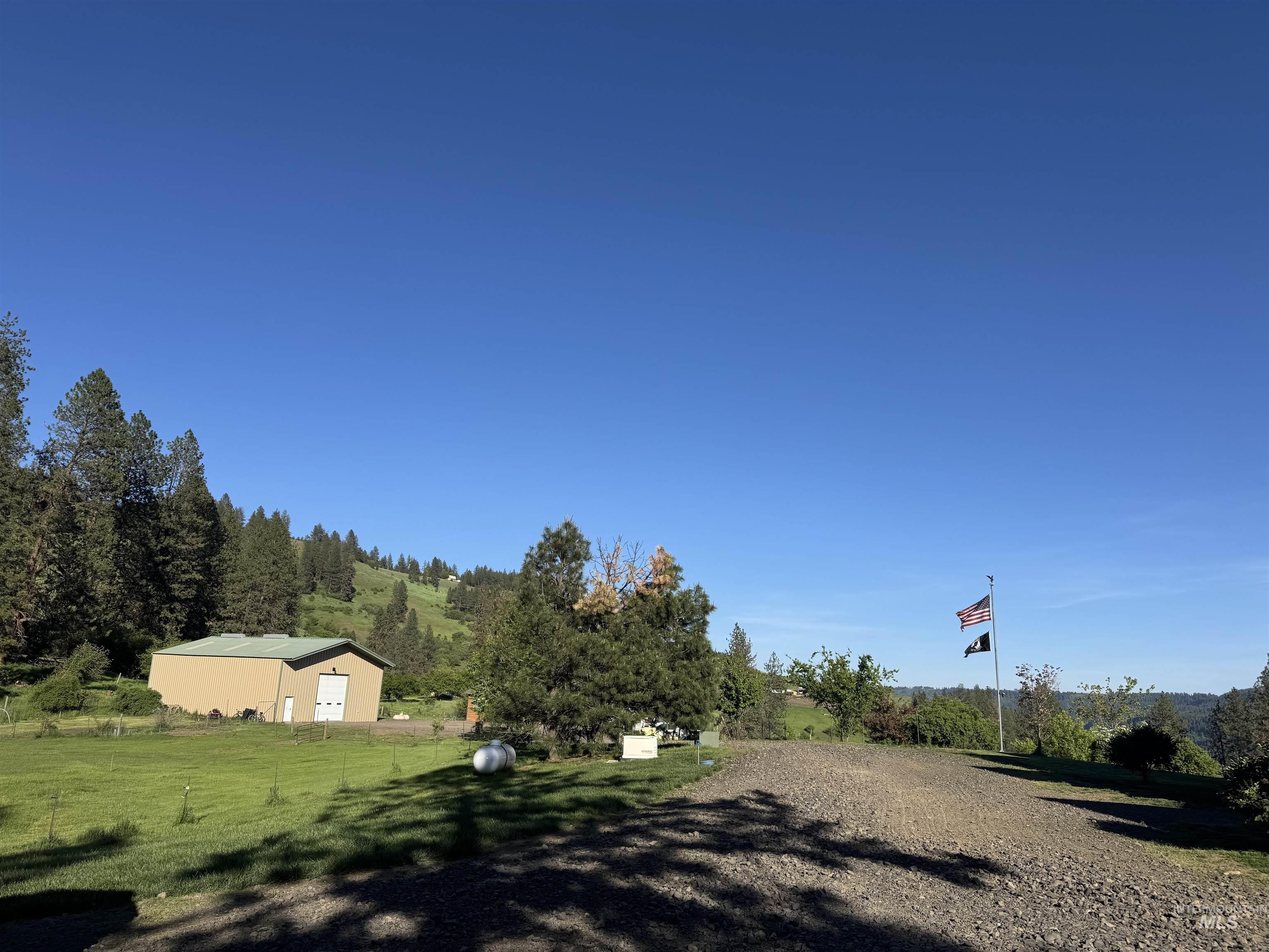 5371 Upper Fords Creek, Orofino, Idaho 83544, 2 Bedrooms, 3.5 Bathrooms, Residential For Sale, Price $1,500,000, 98980115