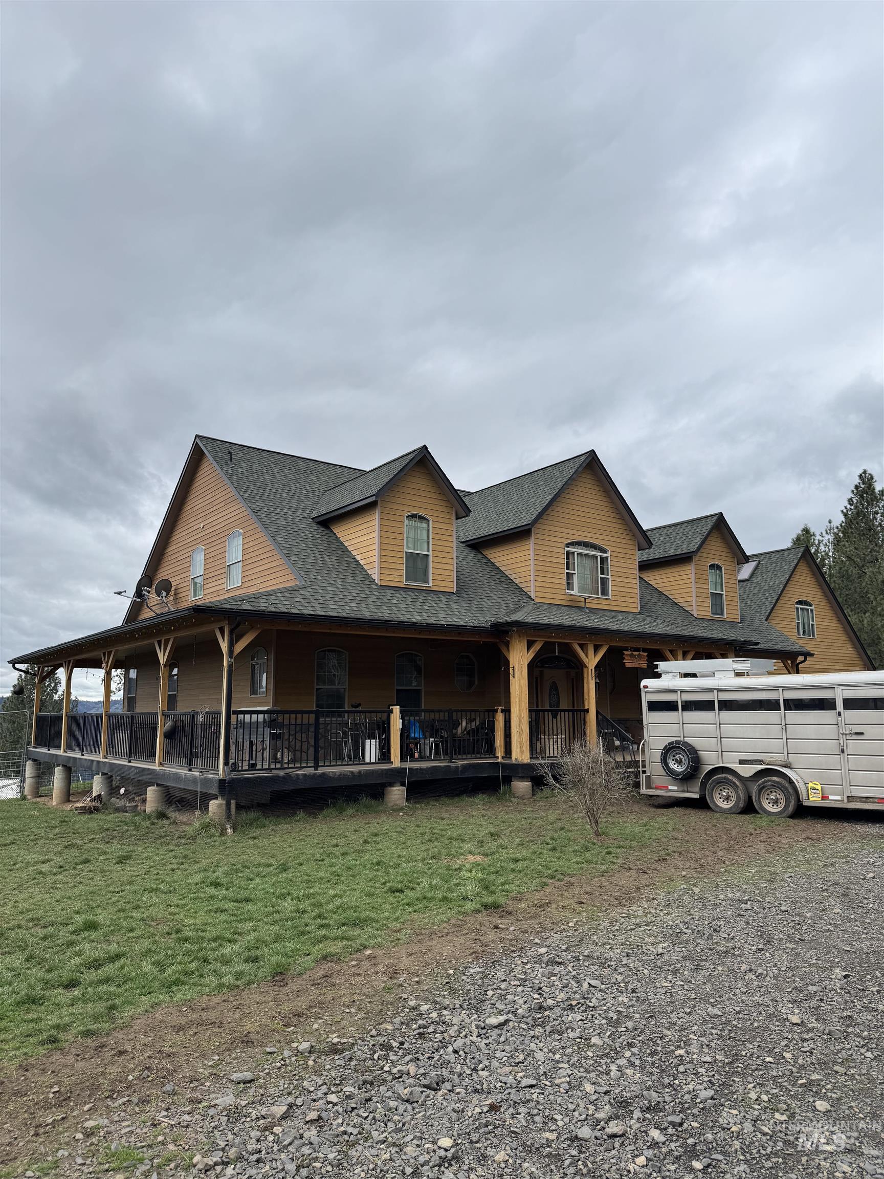 5371 Upper Fords Creek, Orofino, Idaho 83544, 2 Bedrooms, 3.5 Bathrooms, Residential For Sale, Price $1,500,000,MLS 98980115