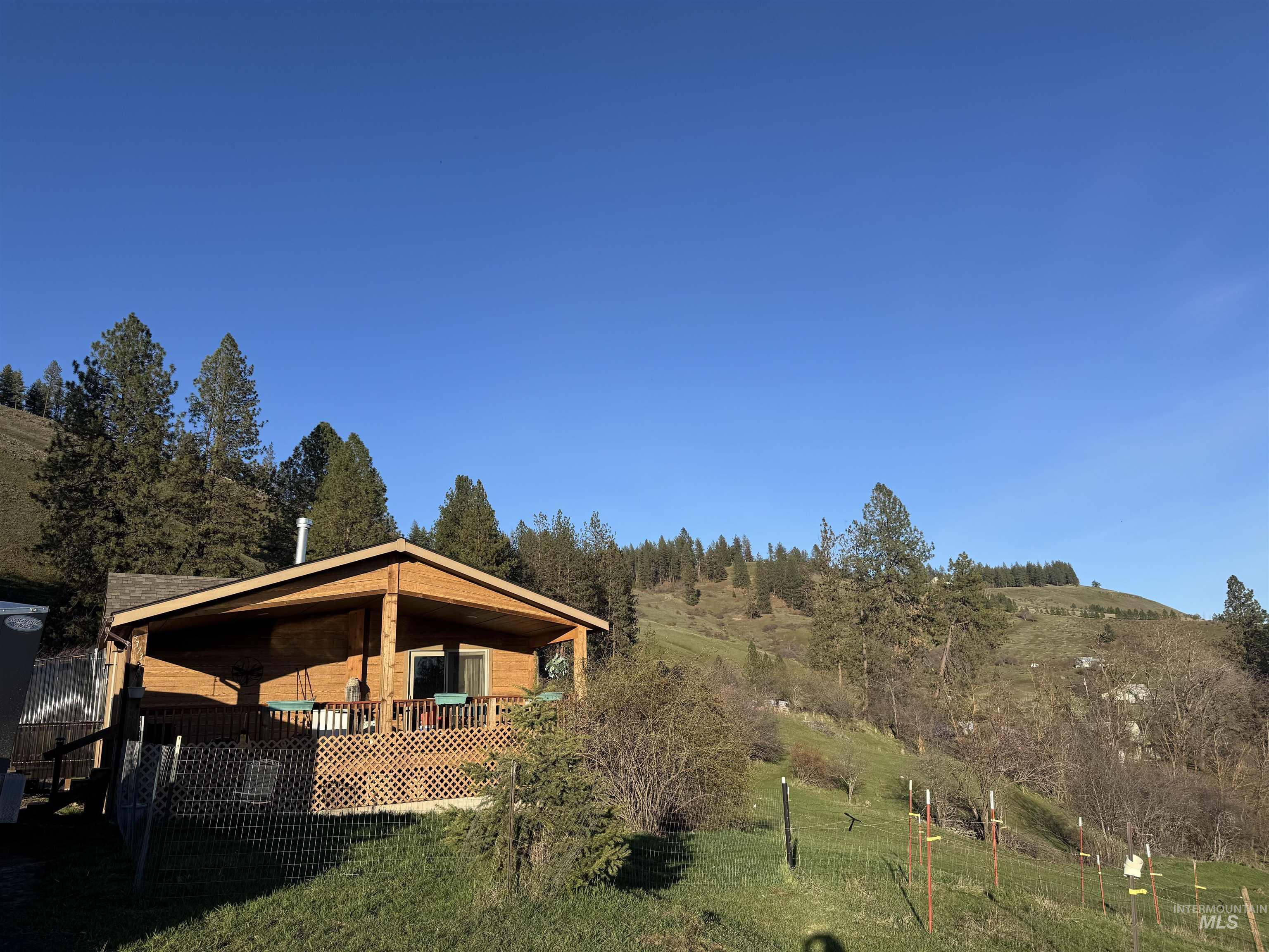 5371 Upper Fords Creek, Orofino, Idaho 83544, 2 Bedrooms, 3.5 Bathrooms, Residential For Sale, Price $1,500,000,MLS 98980115