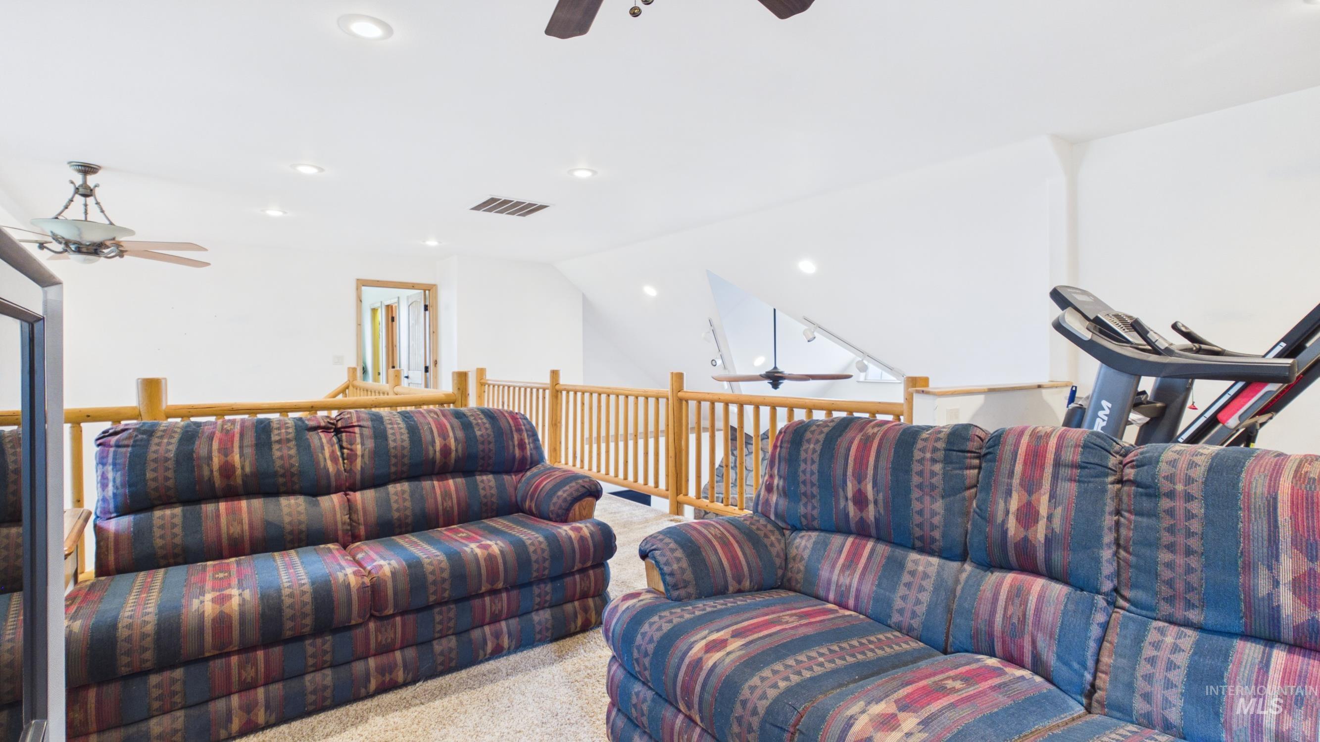 5371 Upper Fords Creek, Orofino, Idaho 83544, 2 Bedrooms, 3.5 Bathrooms, Residential For Sale, Price $1,500,000, 98980115