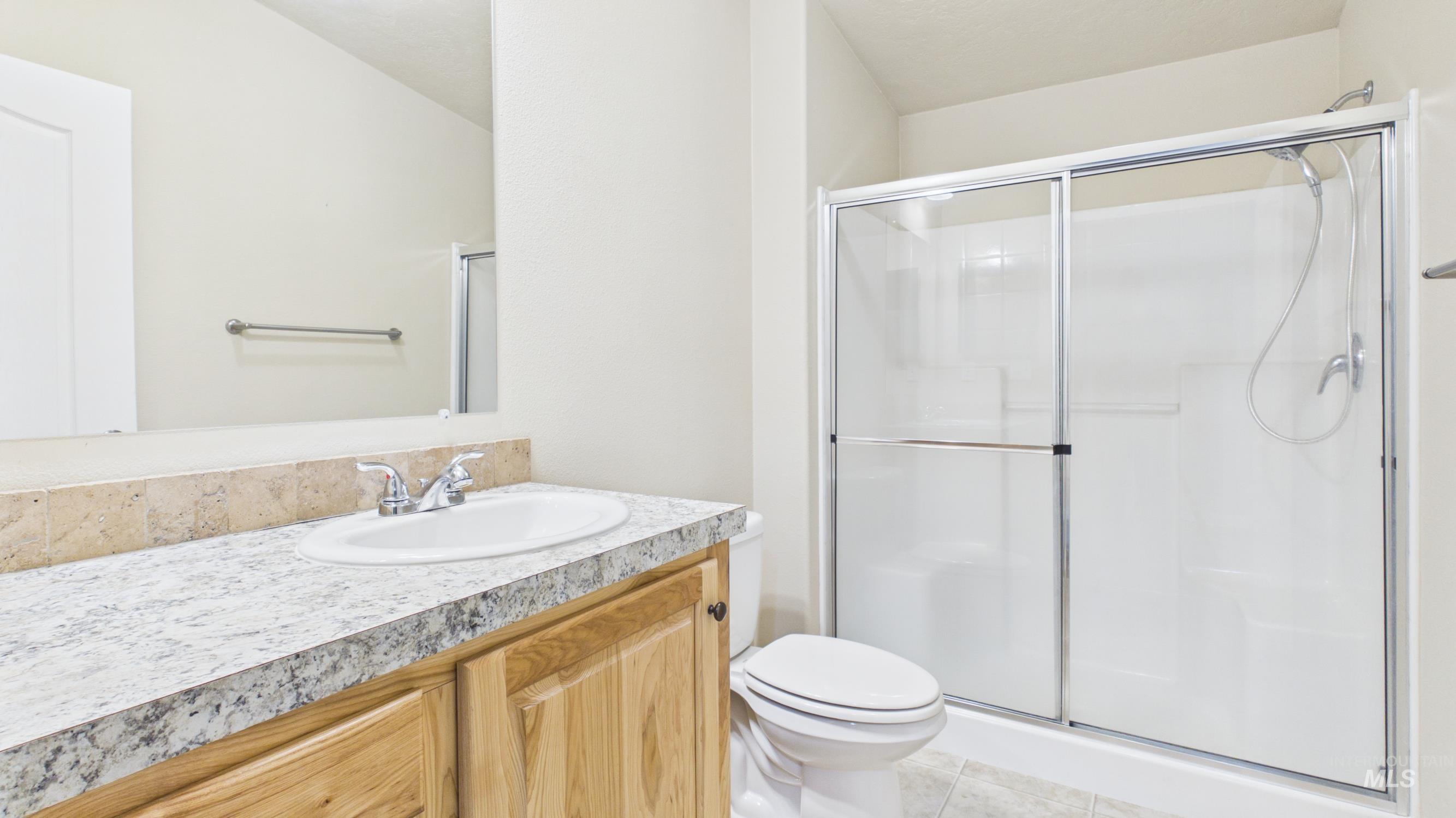 5371 Upper Fords Creek, Orofino, Idaho 83544, 2 Bedrooms, 3.5 Bathrooms, Residential For Sale, Price $1,500,000, 98980115