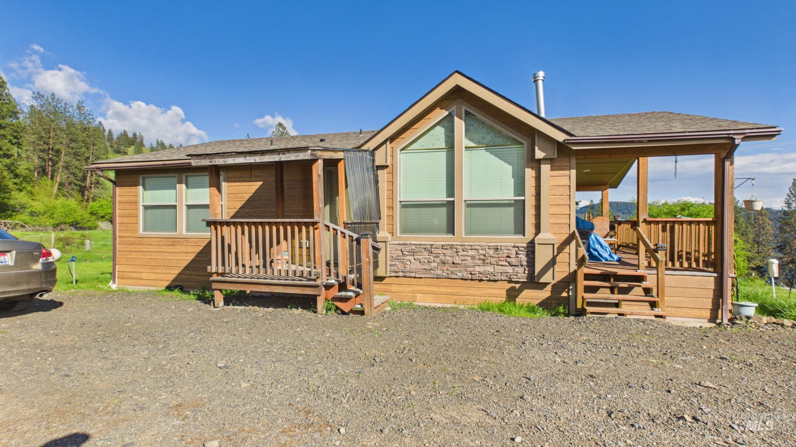 5371 Upper Fords Creek, Orofino, Idaho 83544, 2 Bedrooms, 3.5 Bathrooms, Residential For Sale, Price $1,500,000, 98980115