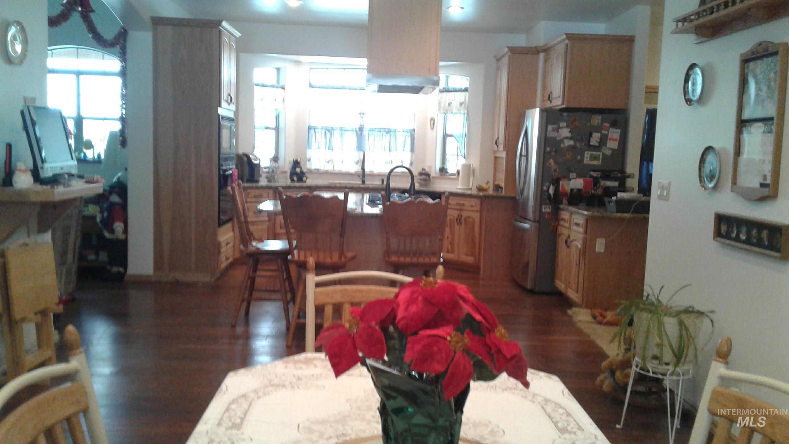 5371 Upper Fords Creek, Orofino, Idaho 83544, 2 Bedrooms, 3.5 Bathrooms, Residential For Sale, Price $1,500,000,MLS 98980115