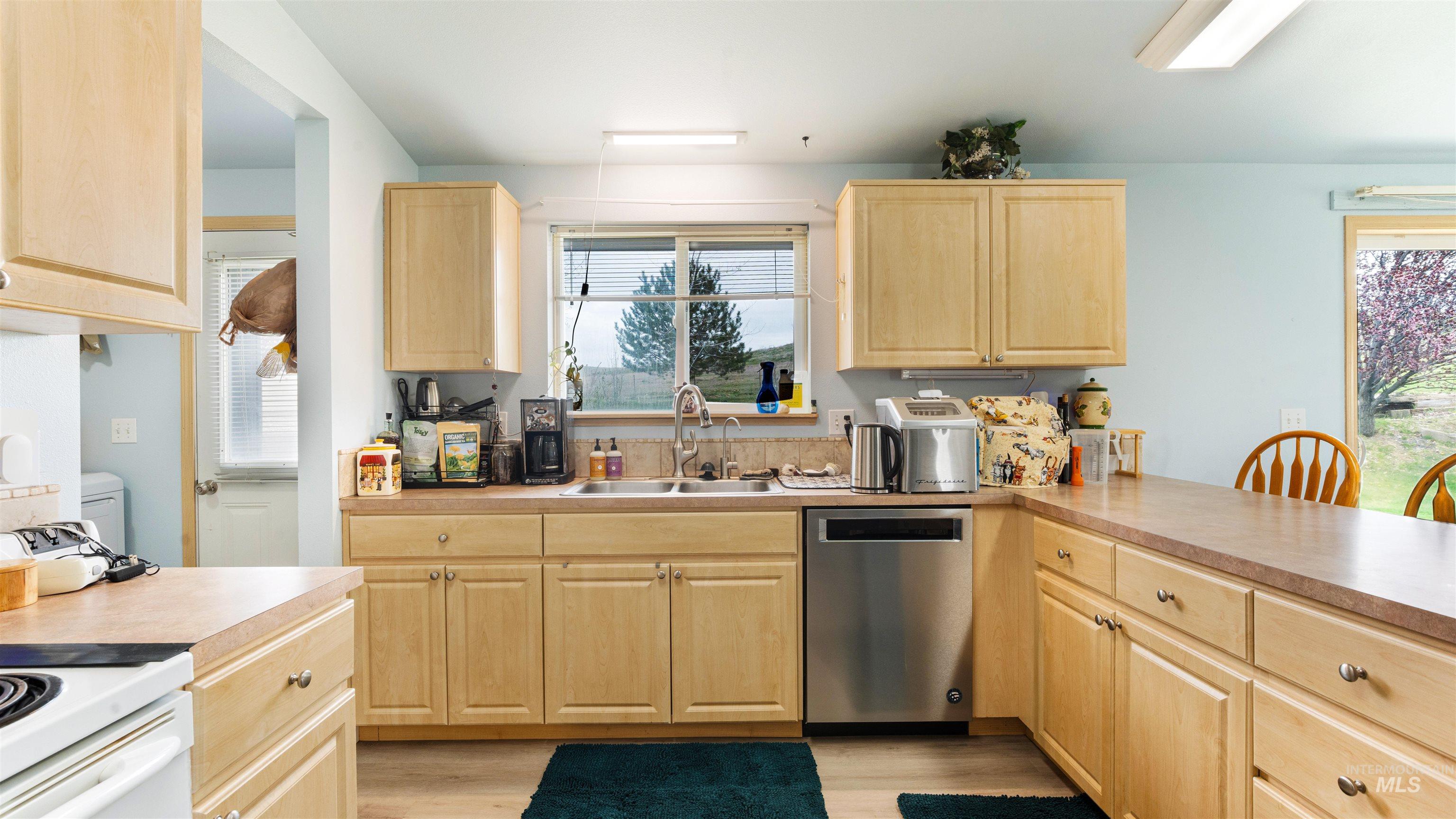 731 Tower Ln., Caldwell, Idaho 83607, 4 Bedrooms, 2 Bathrooms, Residential For Sale, Price $585,000,MLS 98980116