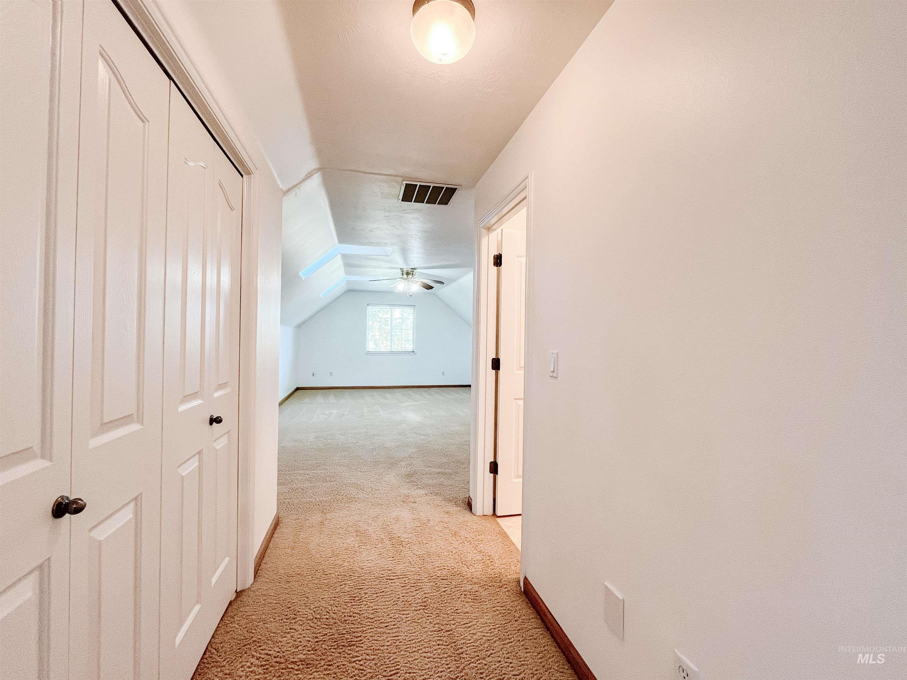 5231 N Morninggale Way, Boise, Idaho 83713, 4 Bedrooms, 3.5 Bathrooms, Residential For Sale, Price $825,000,MLS 98980122