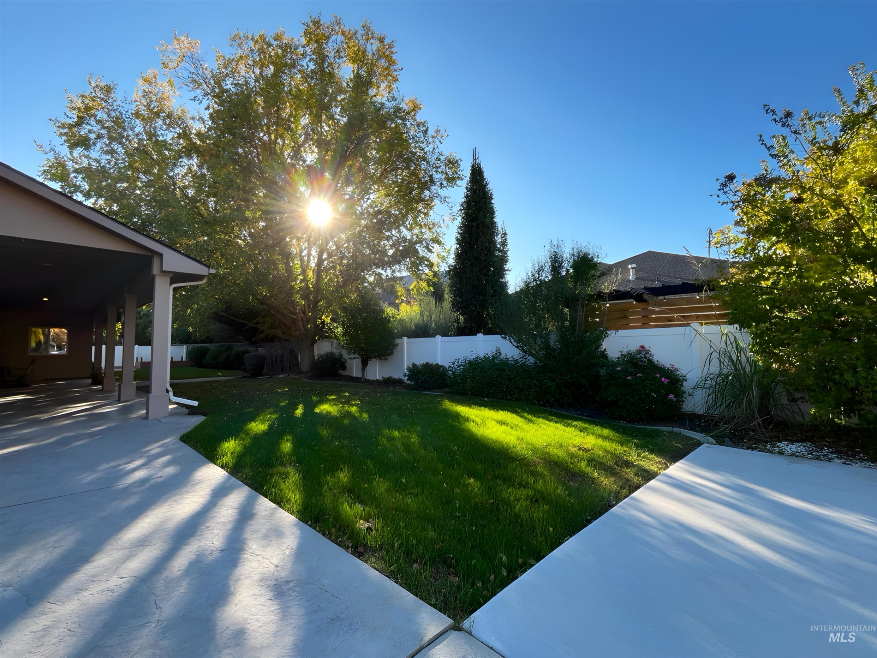 5231 N Morninggale Way, Boise, Idaho 83713, 4 Bedrooms, 3.5 Bathrooms, Residential For Sale, Price $825,000,MLS 98980122