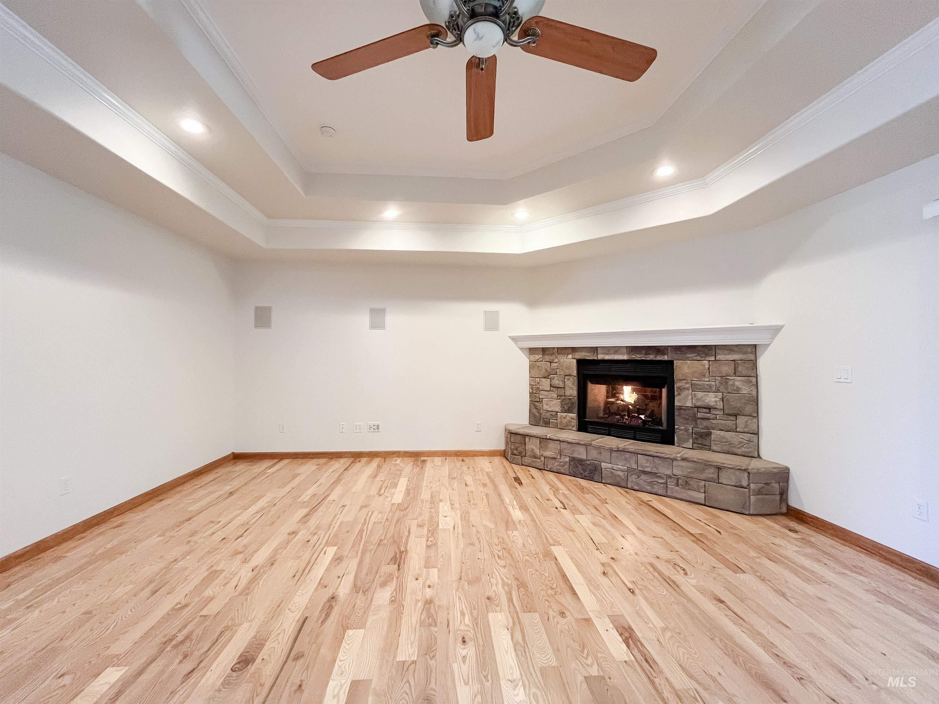 5231 N Morninggale Way, Boise, Idaho 83713, 4 Bedrooms, 3.5 Bathrooms, Residential For Sale, Price $825,000,MLS 98980122