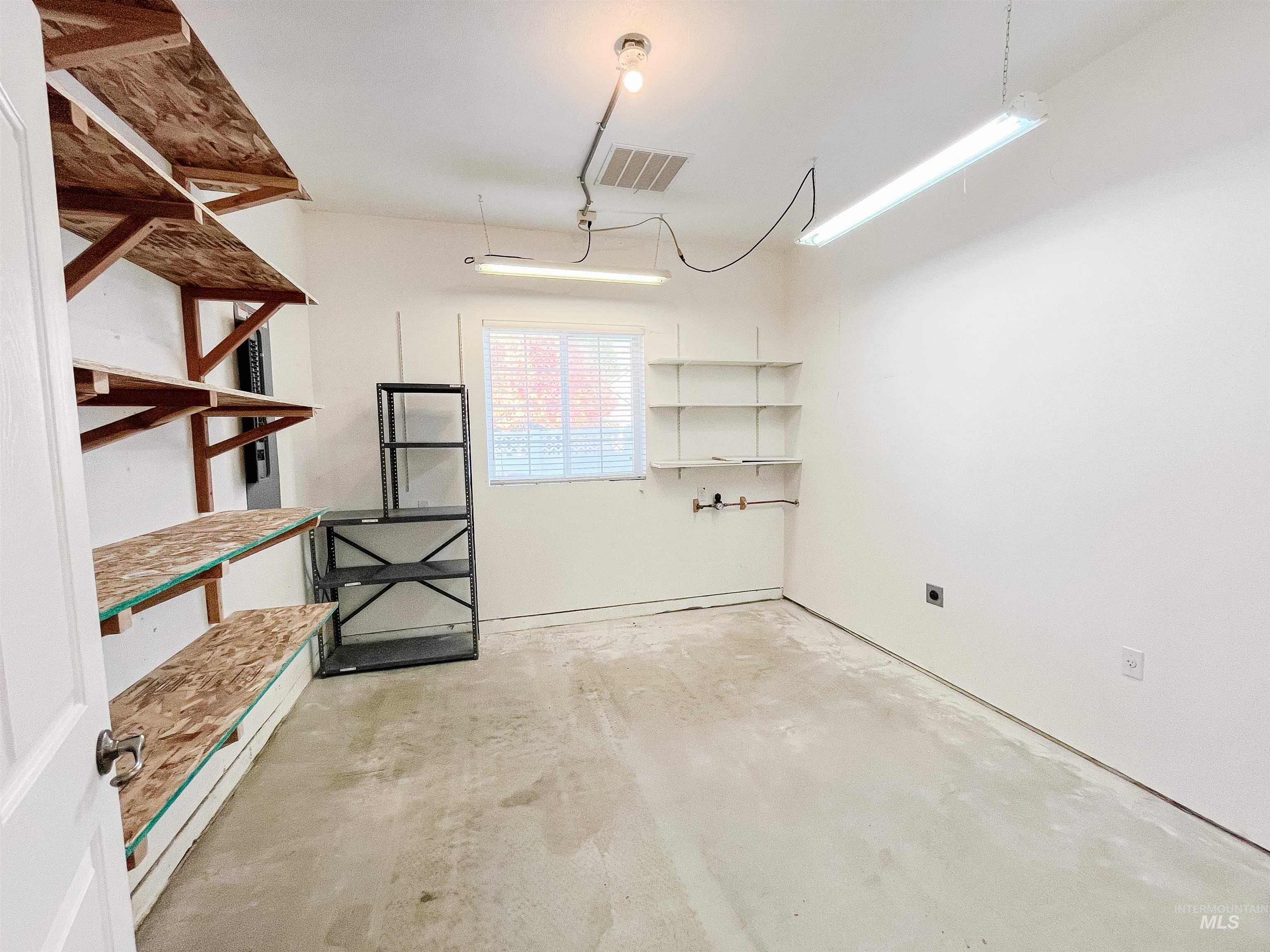 5231 N Morninggale Way, Boise, Idaho 83713, 4 Bedrooms, 3.5 Bathrooms, Residential For Sale, Price $825,000,MLS 98980122