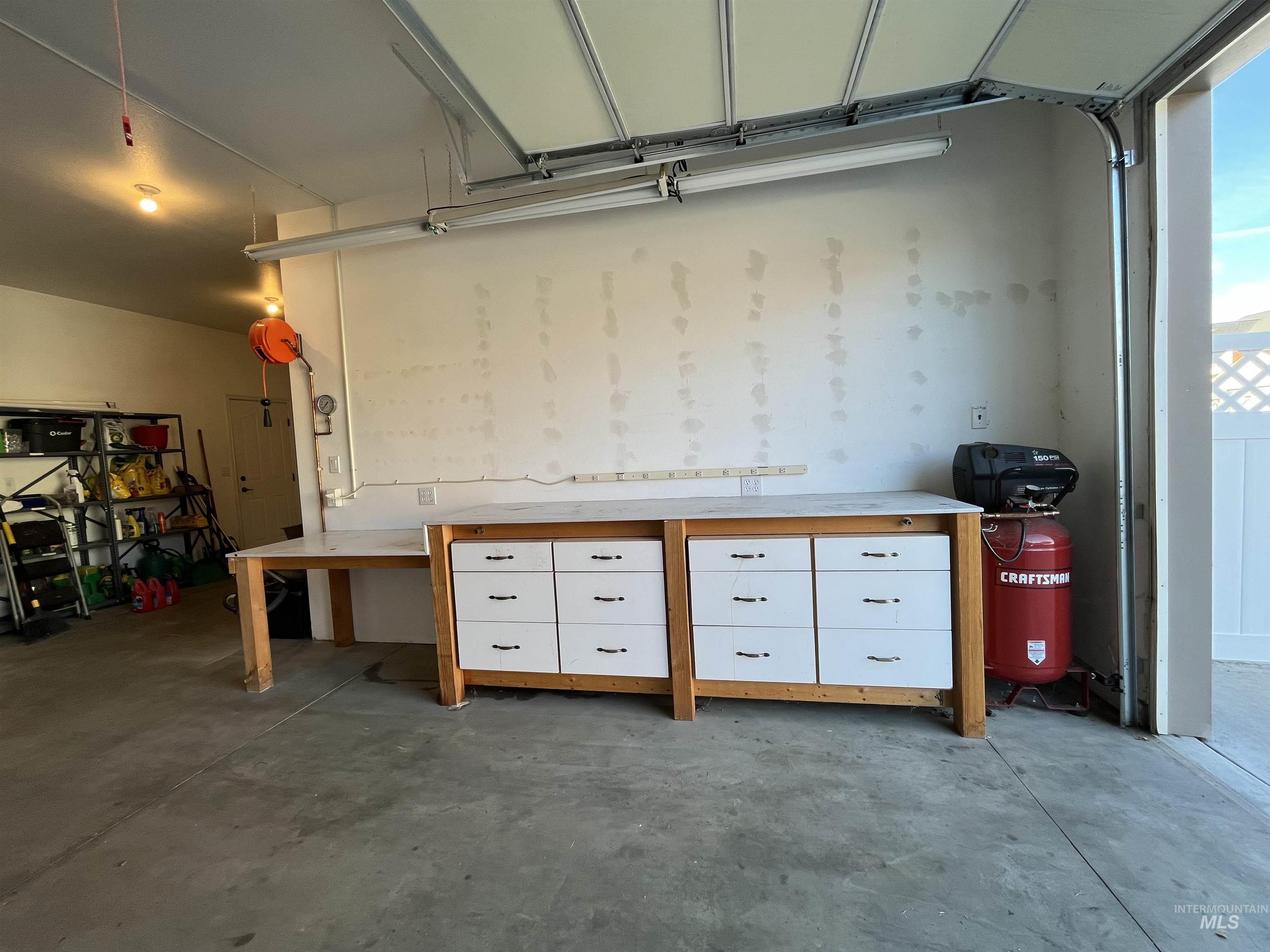 5231 N Morninggale Way, Boise, Idaho 83713, 4 Bedrooms, 3.5 Bathrooms, Residential For Sale, Price $825,000,MLS 98980122