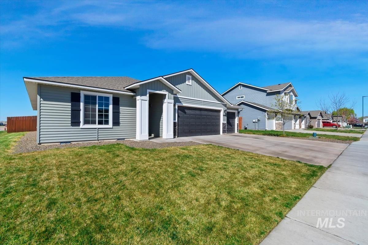 19585 Maywood Avenue, Caldwell, Idaho 83605, 4 Bedrooms, 2 Bathrooms, Residential For Sale, Price $415,000,MLS 98980125