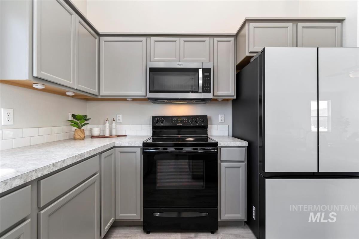 19585 Maywood Avenue, Caldwell, Idaho 83605, 4 Bedrooms, 2 Bathrooms, Residential For Sale, Price $415,000,MLS 98980125