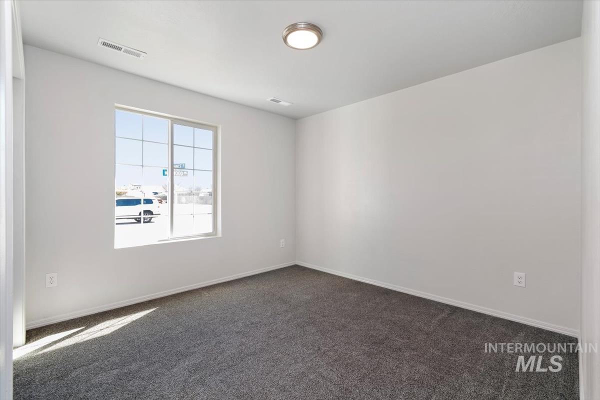 19585 Maywood Avenue, Caldwell, Idaho 83605, 4 Bedrooms, 2 Bathrooms, Residential For Sale, Price $415,000,MLS 98980125