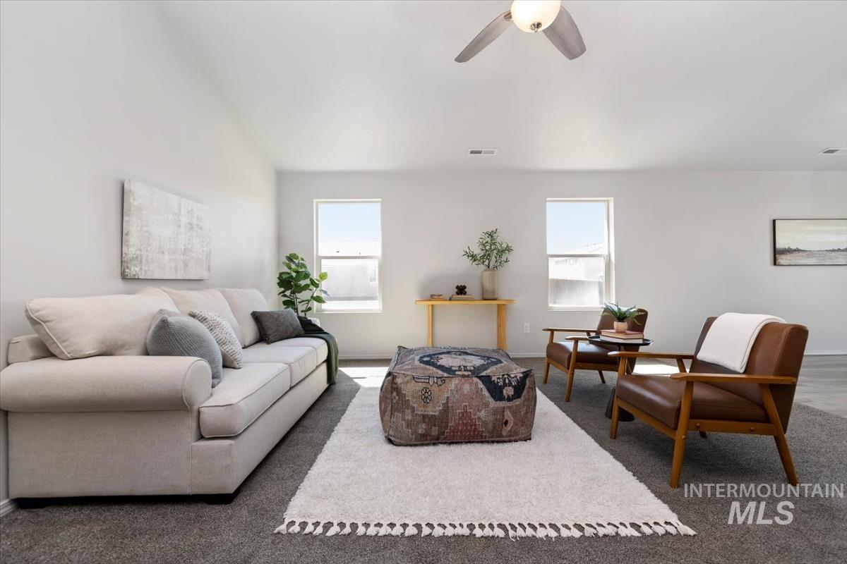 19585 Maywood Avenue, Caldwell, Idaho 83605, 4 Bedrooms, 2 Bathrooms, Residential For Sale, Price $415,000,MLS 98980125