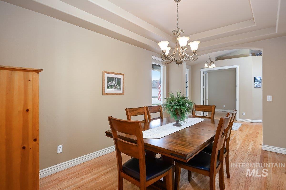 1841 Canyon Park Ct, Twin Falls, Idaho 83301, 3 Bedrooms, 2 Bathrooms, Residential For Sale, Price $535,000,MLS 98980129