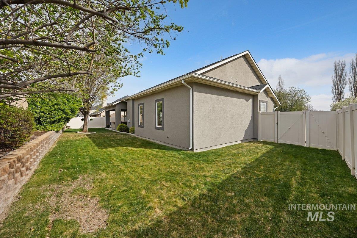 1841 Canyon Park Ct, Twin Falls, Idaho 83301, 3 Bedrooms, 2 Bathrooms, Residential For Sale, Price $535,000,MLS 98980129