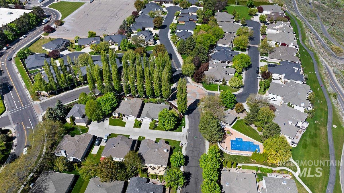 1841 Canyon Park Ct, Twin Falls, Idaho 83301, 3 Bedrooms, 2 Bathrooms, Residential For Sale, Price $535,000,MLS 98980129