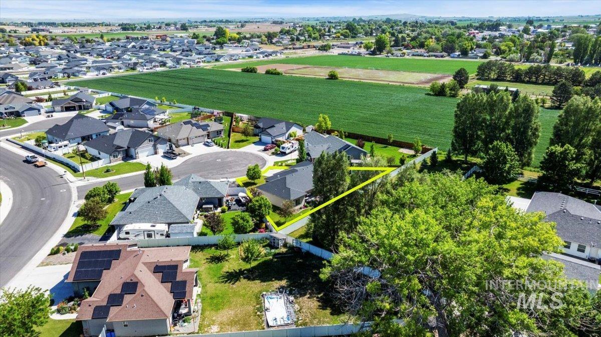 225 Slate Springs Ct, Kimberly, Idaho 83341-2301, 3 Bedrooms, 2 Bathrooms, Residential For Sale, Price $434,900,MLS 98980130