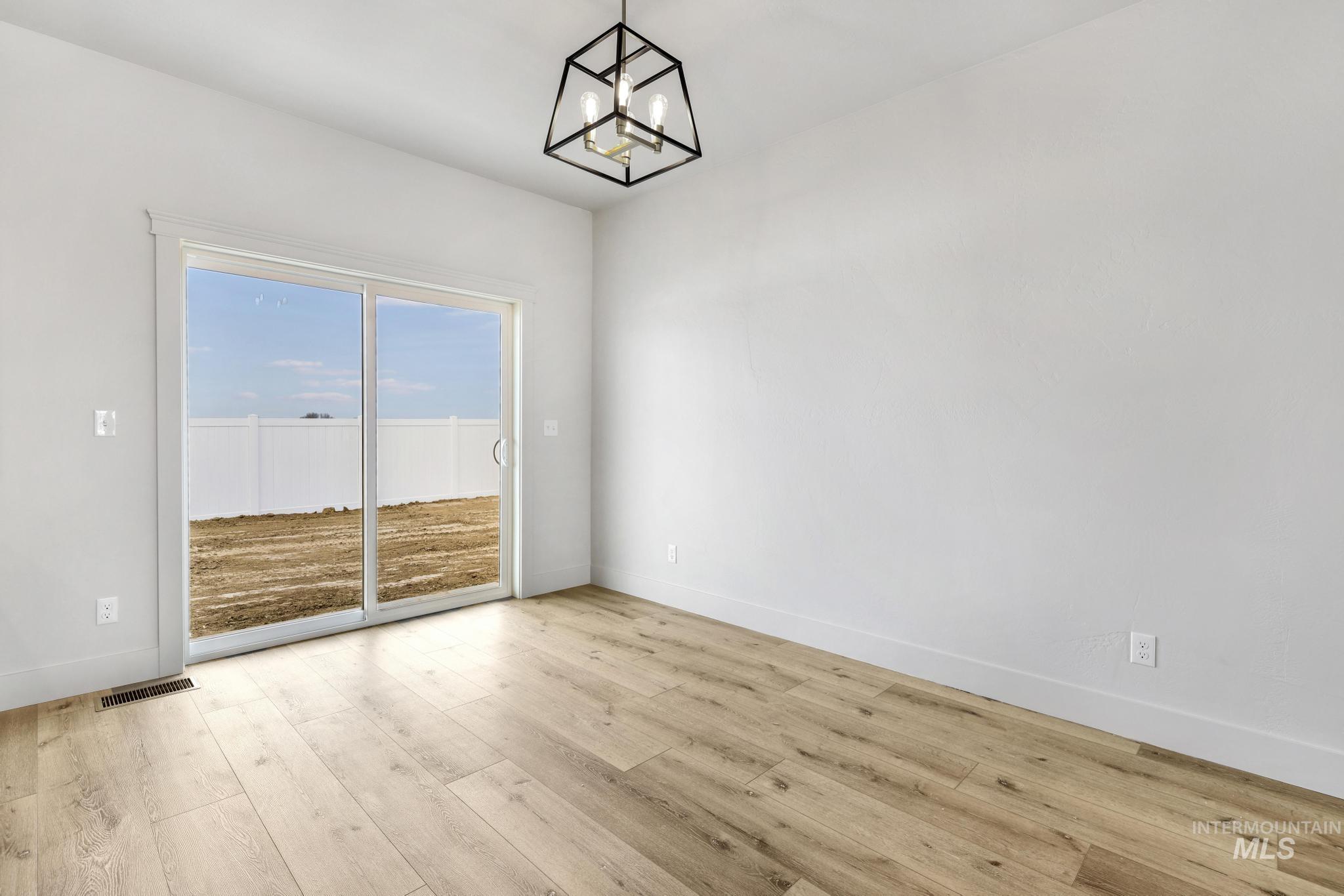 1320 E 20th, Jerome, Idaho 83338, 3 Bedrooms, 2 Bathrooms, Residential For Sale, Price $369,900,MLS 98980134