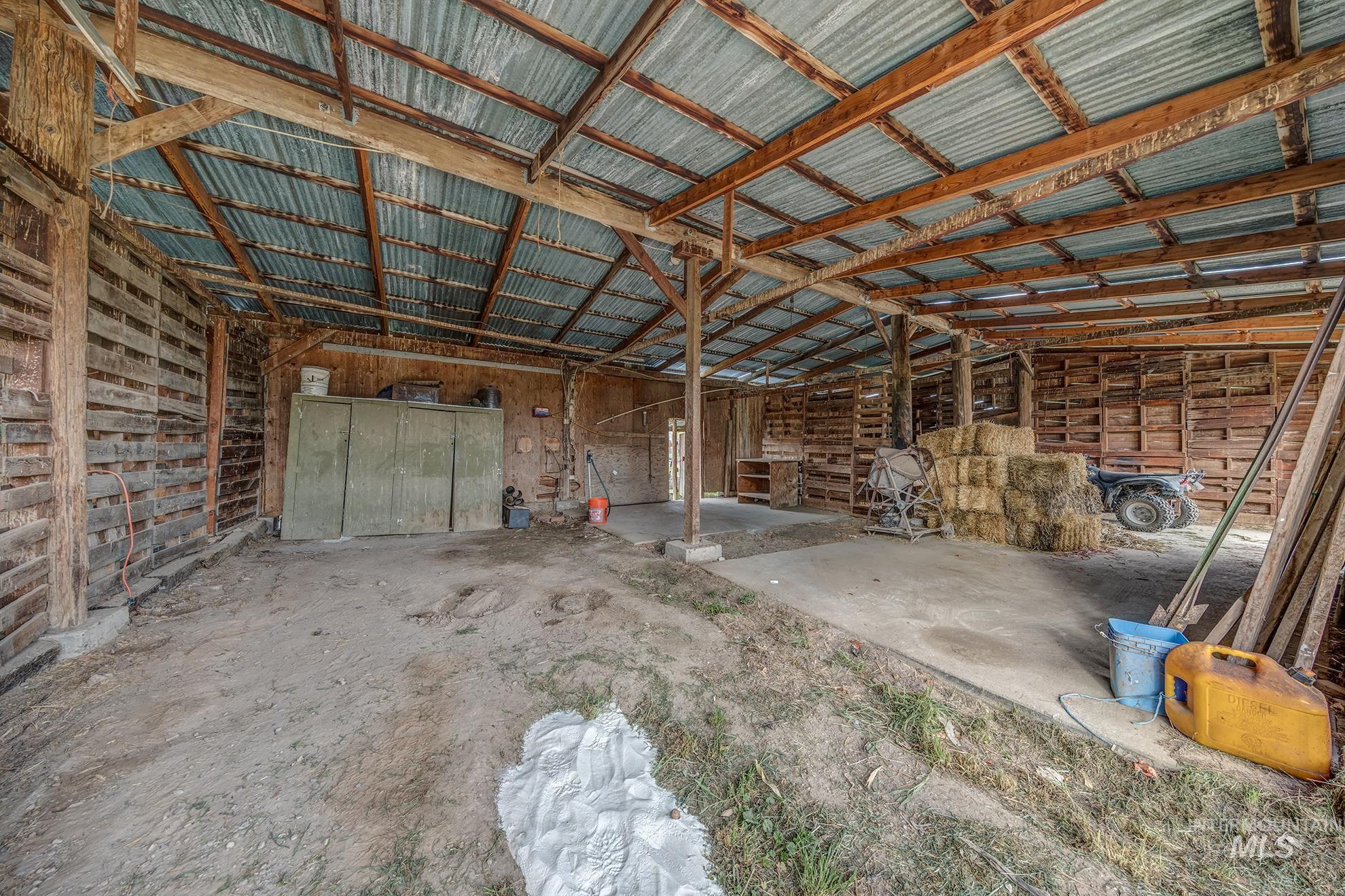 4484 Community Rd, Ontario, Oregon 97914, 3 Bedrooms, 2 Bathrooms, Residential For Sale, Price $450,000, 98980138